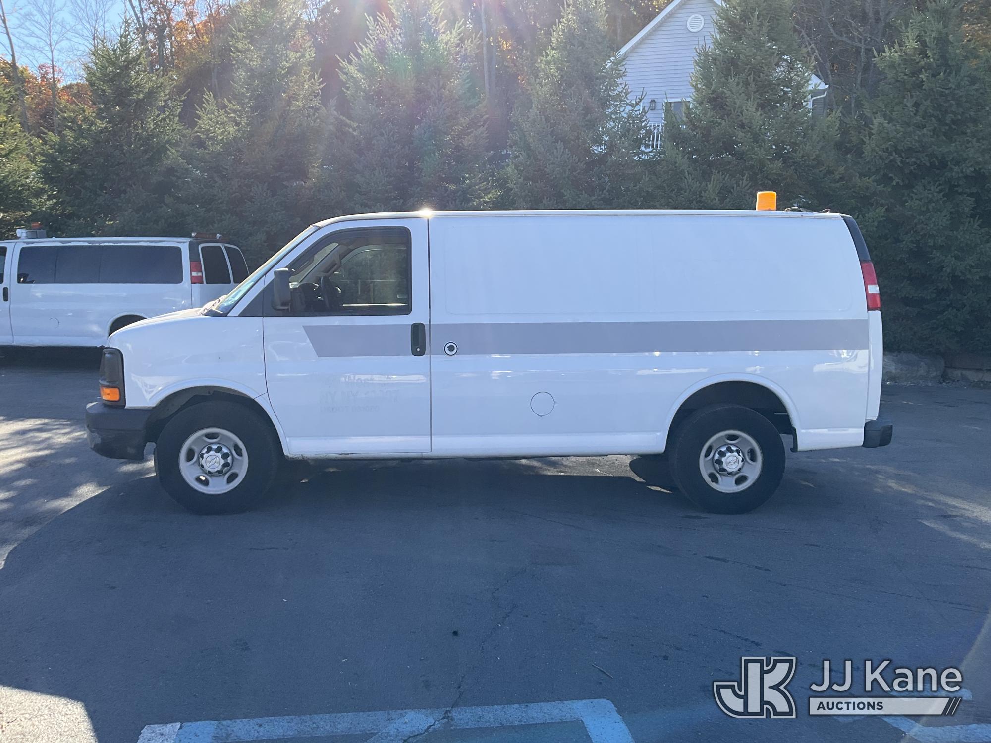 2017 Chevrolet Express G2500