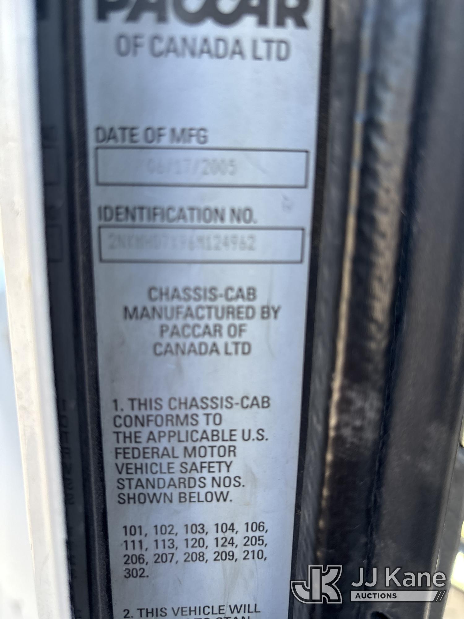 2006 Kenworth T300