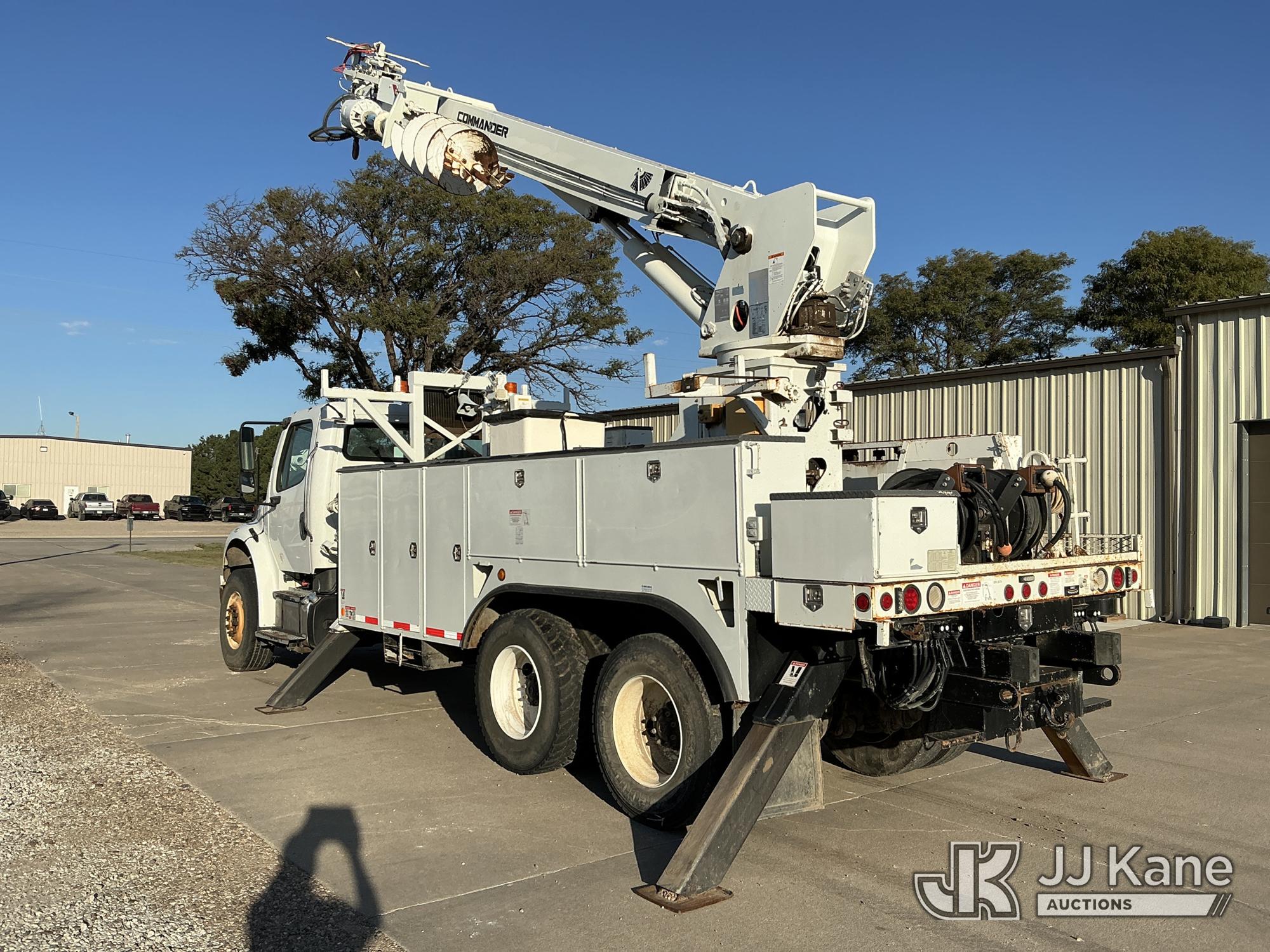 2013 Freightliner M2 106