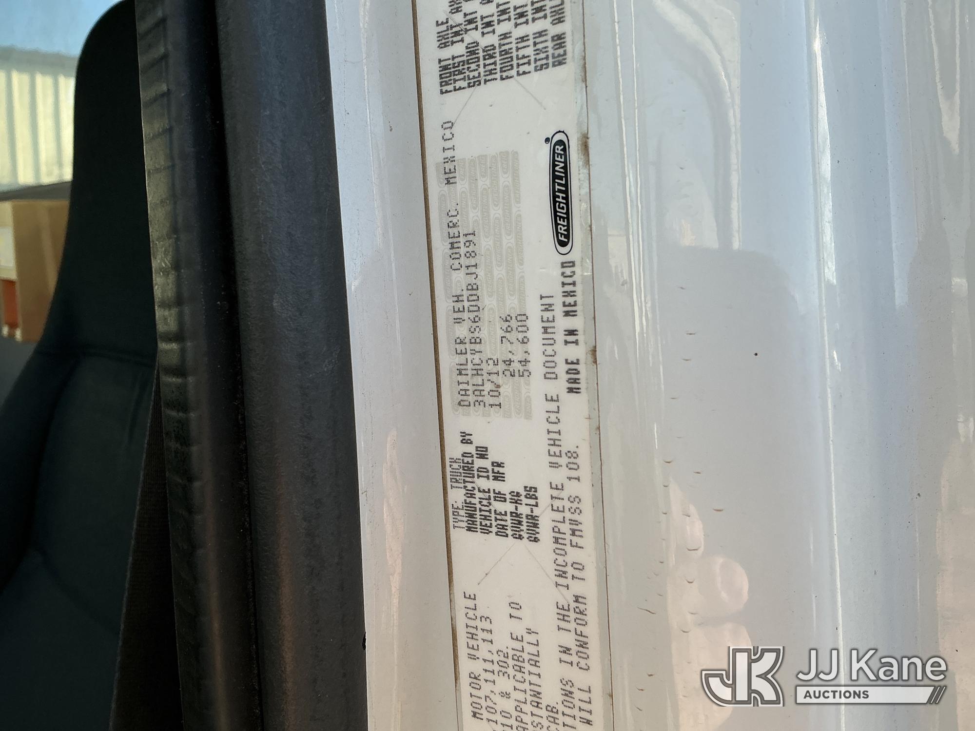 2013 Freightliner M2 106