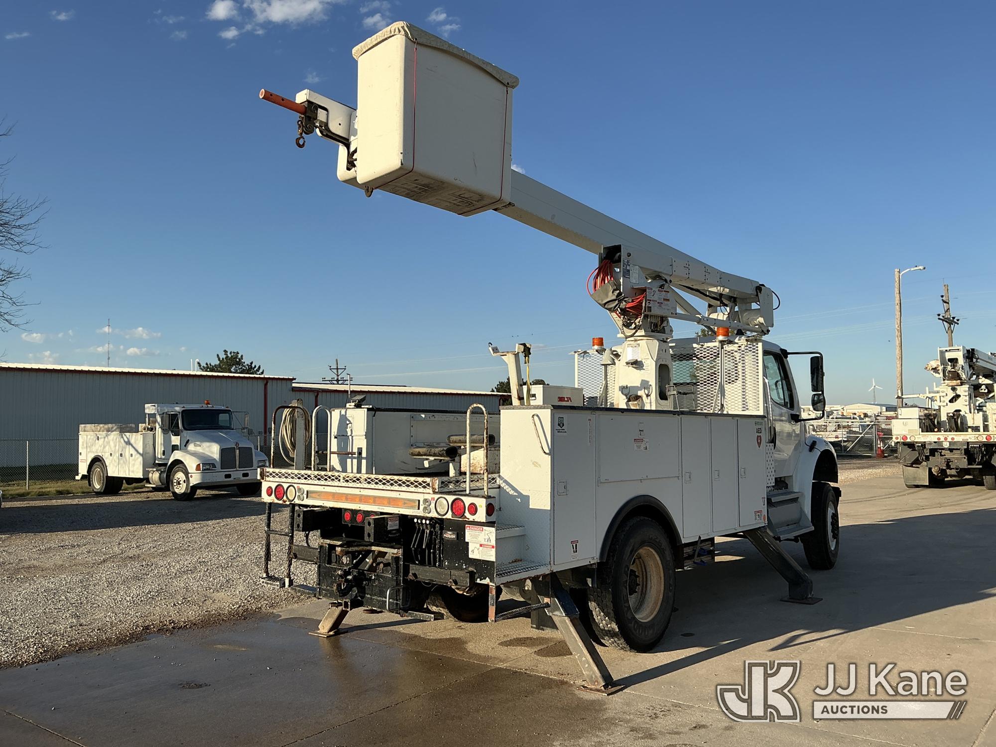 2011 Freightliner M2 106