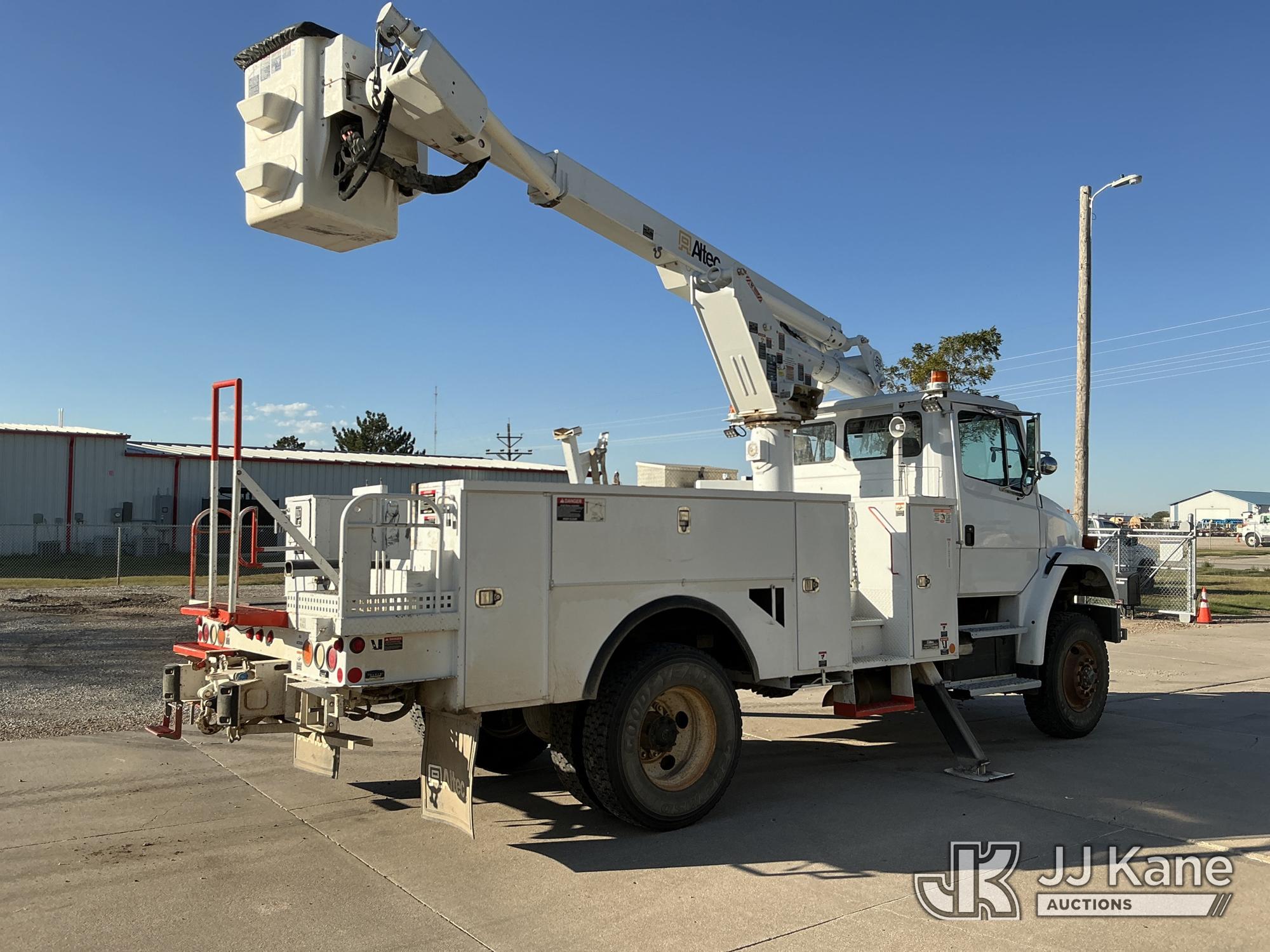 2002 Freightliner FL70
