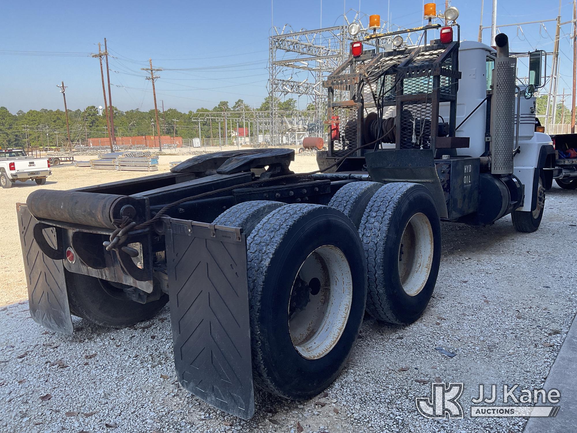 1994 Mack RD690S