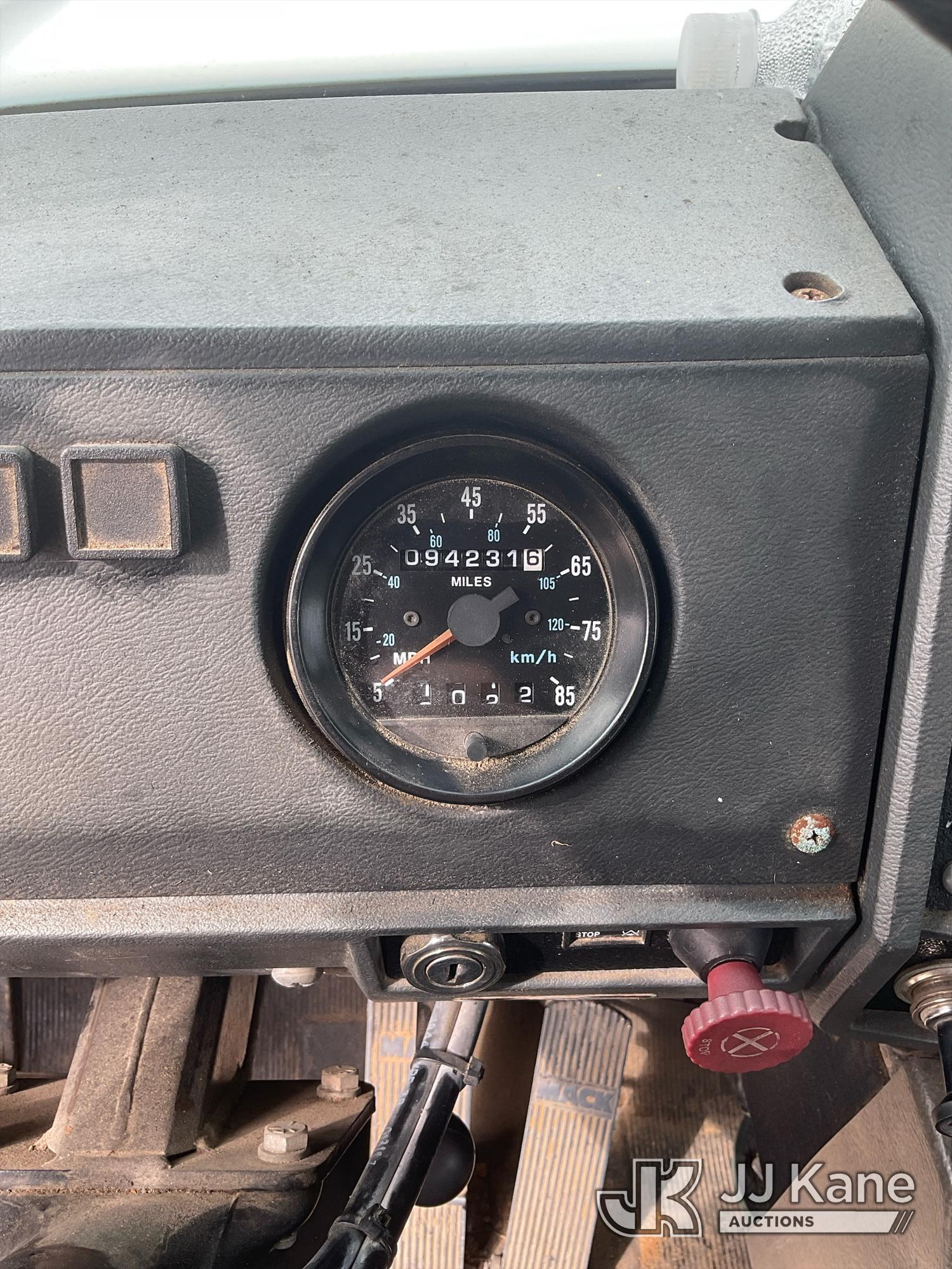 1994 Mack RD690S