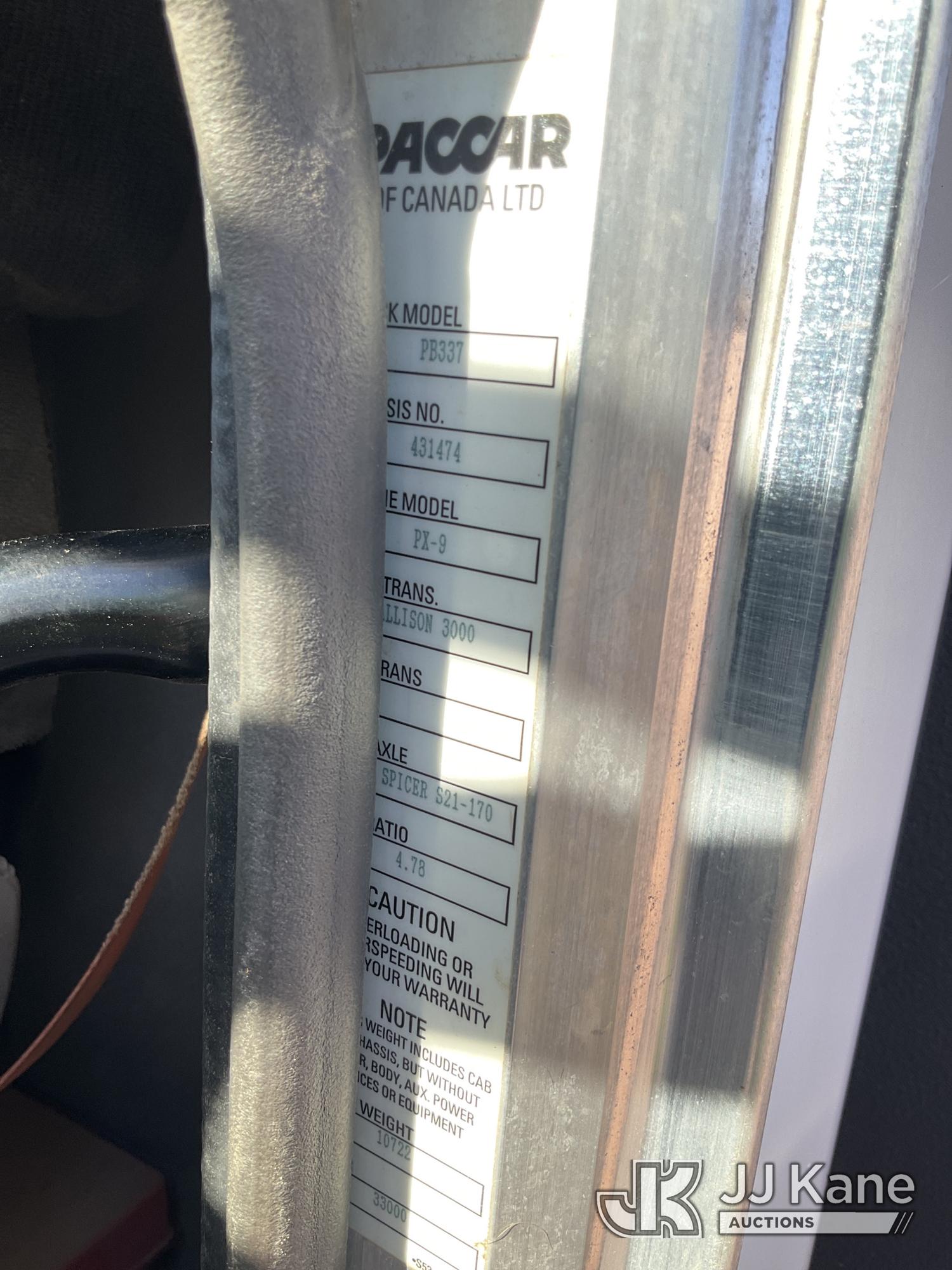 2017 Peterbilt 337