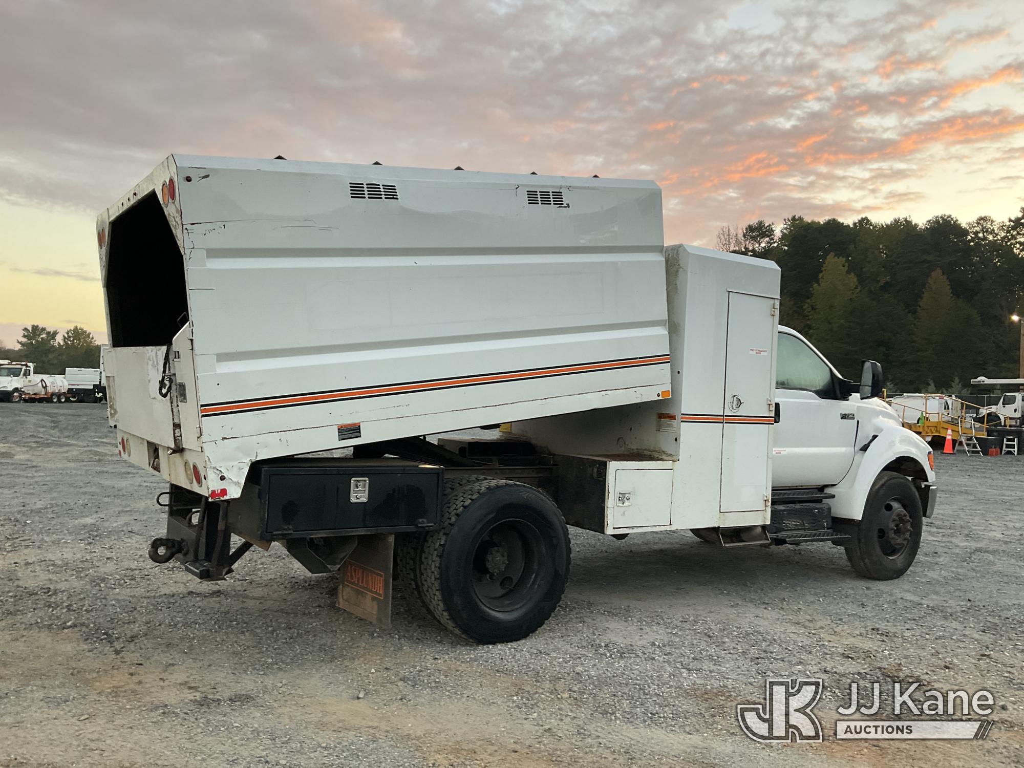 2012 Ford F750