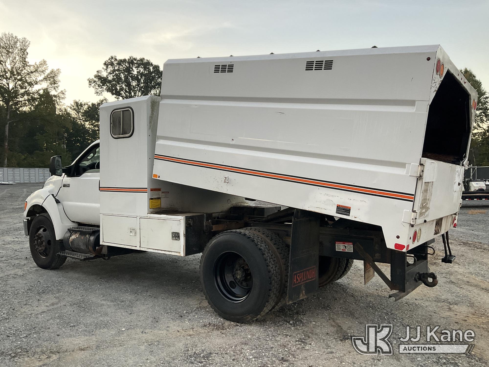 2012 Ford F750