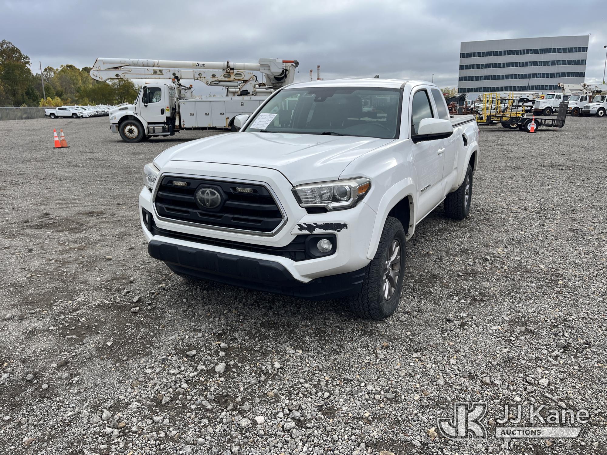Photo of 2018 Toyota Tacoma