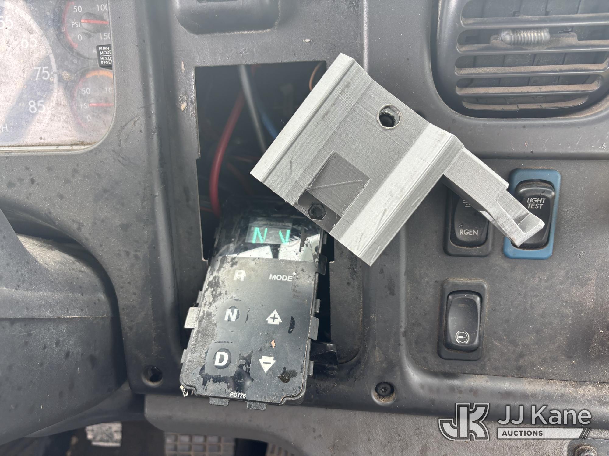 2018 Freightliner M2 106