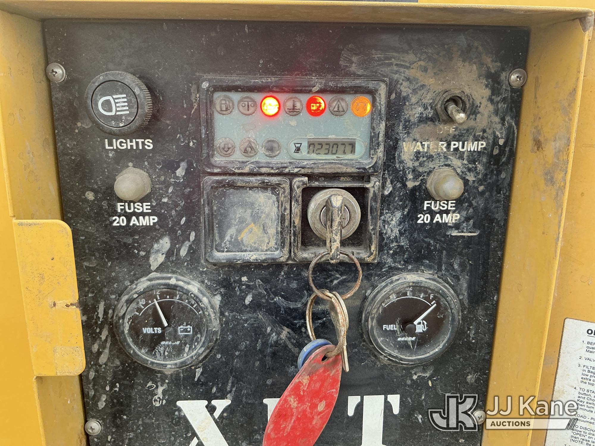 2016 Vac-Tron LP873XDT