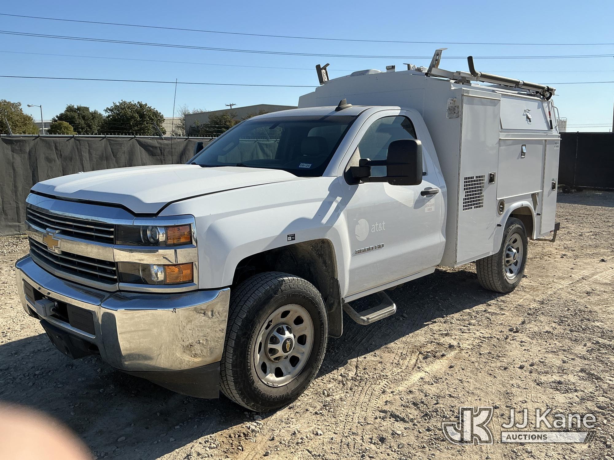 2015 Chevrolet Silverado 3500HD Enclosed Service Truck (1650613)