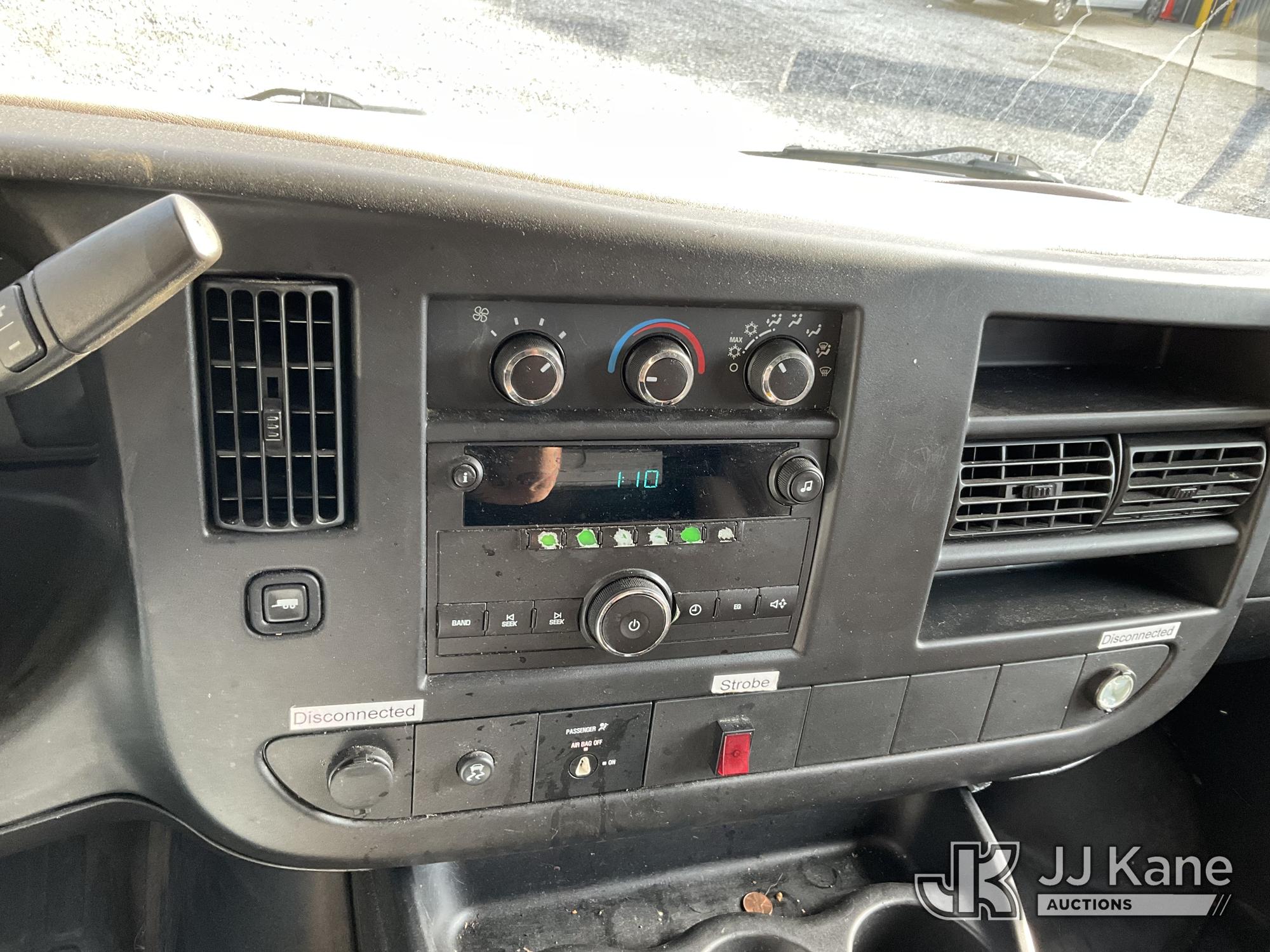 2011 Chevrolet EXPRESS 2500