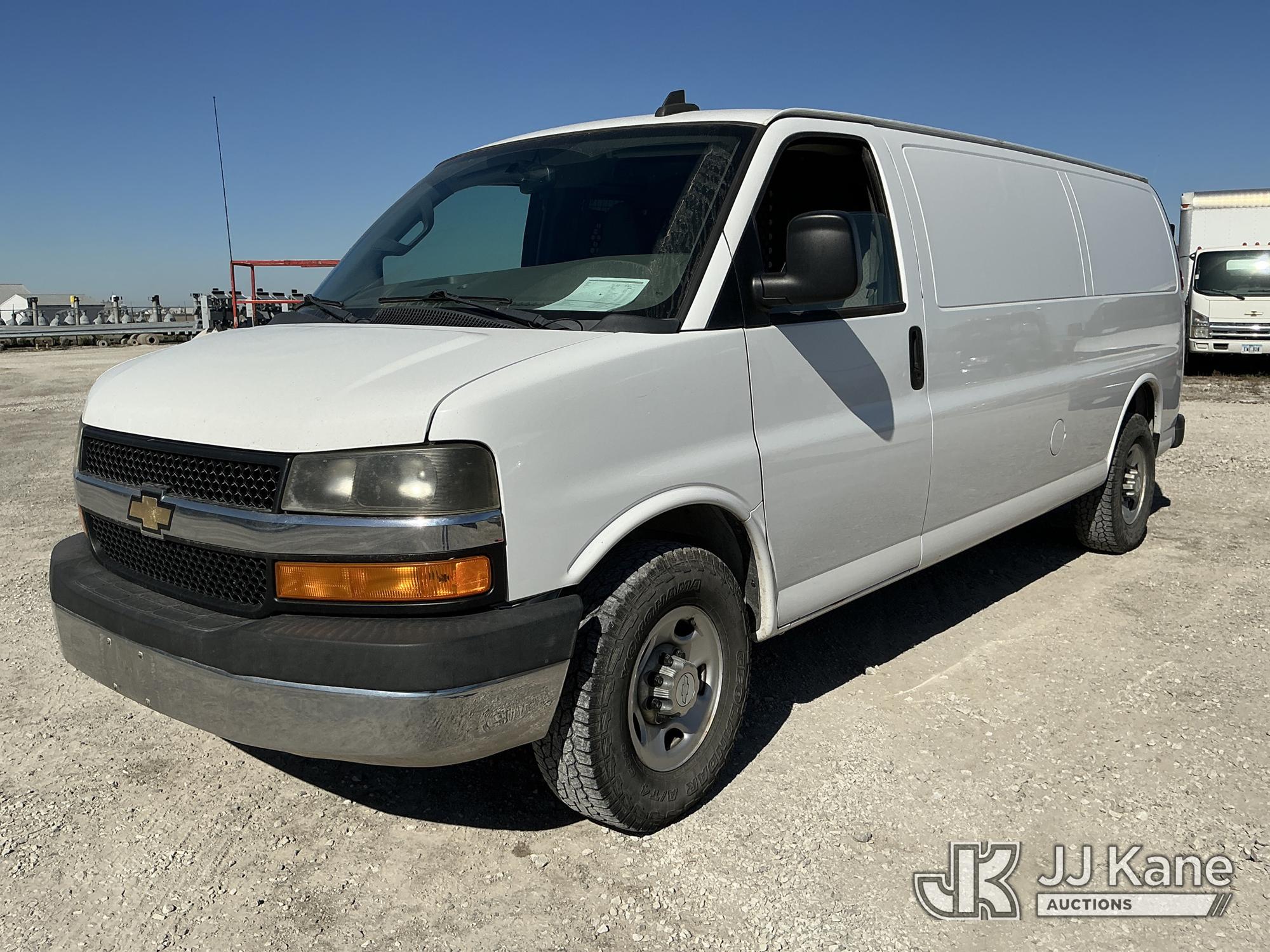 2020 Chevrolet Express G3500 Cargo Van (1650722)