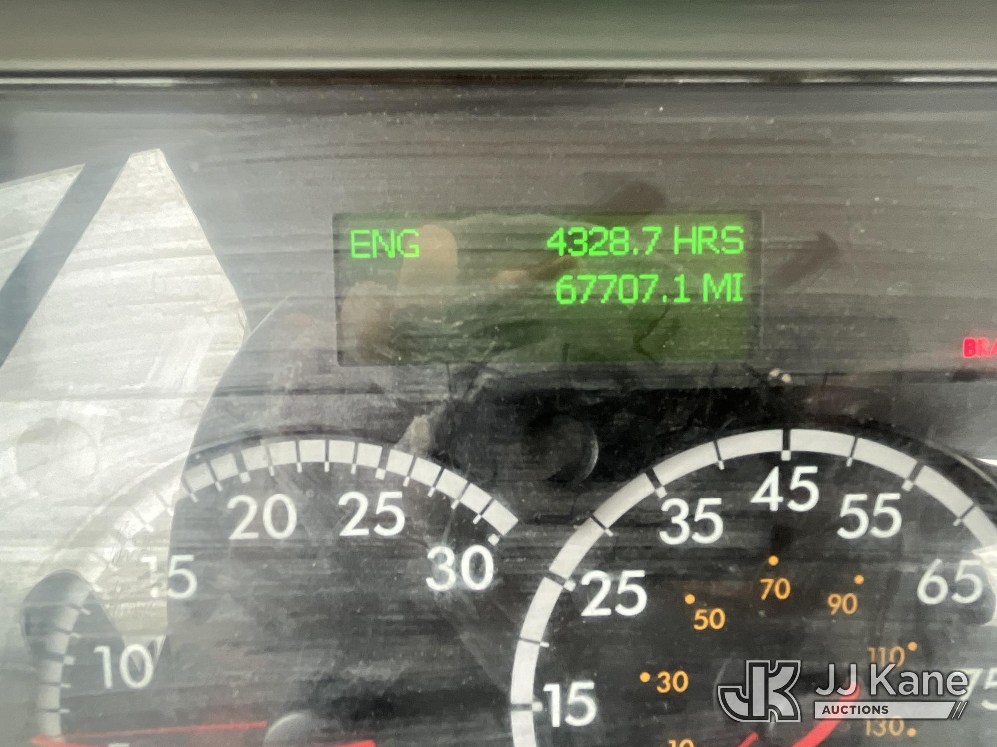 2021 Freightliner M2 106