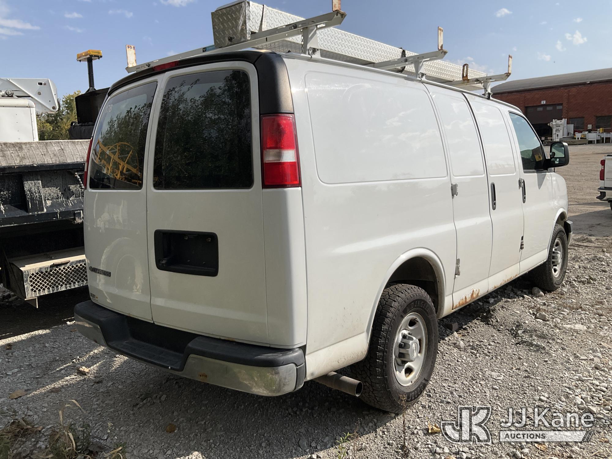 2017 Chevrolet EXPRESS G2500