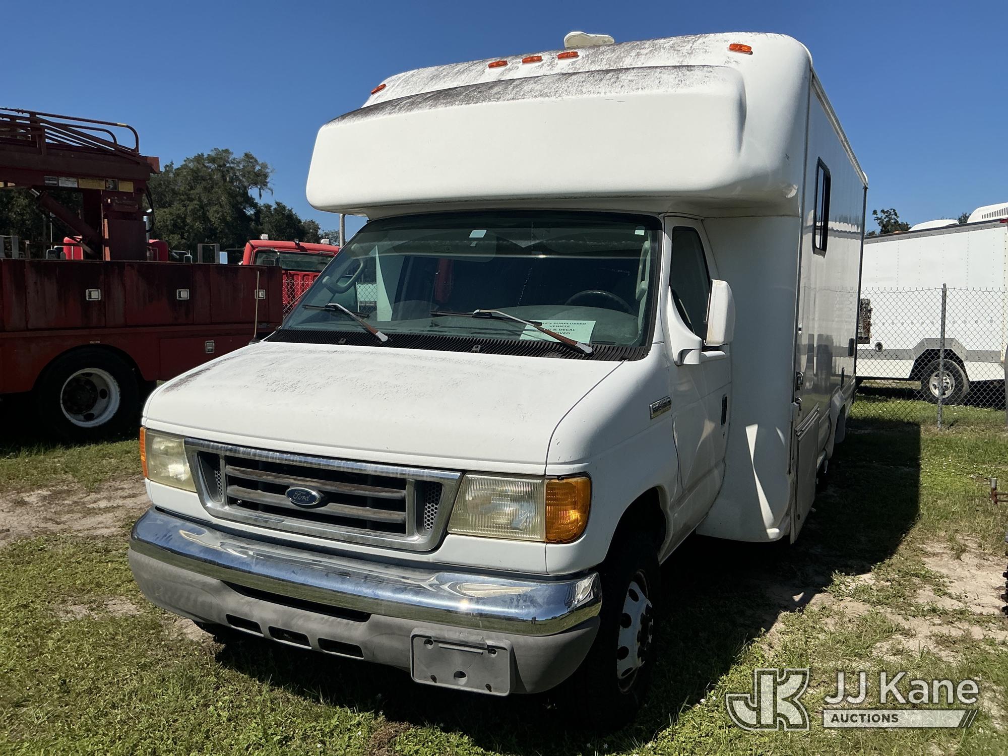 Photo of 2006 Ford Econoline
