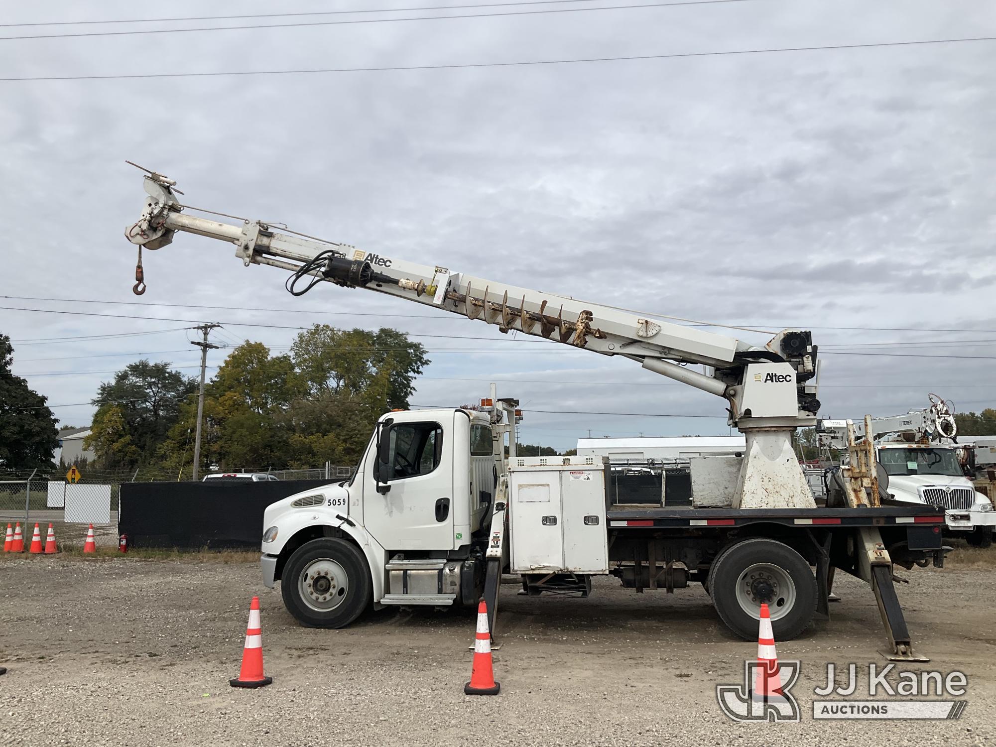 2014 Freightliner M2 106