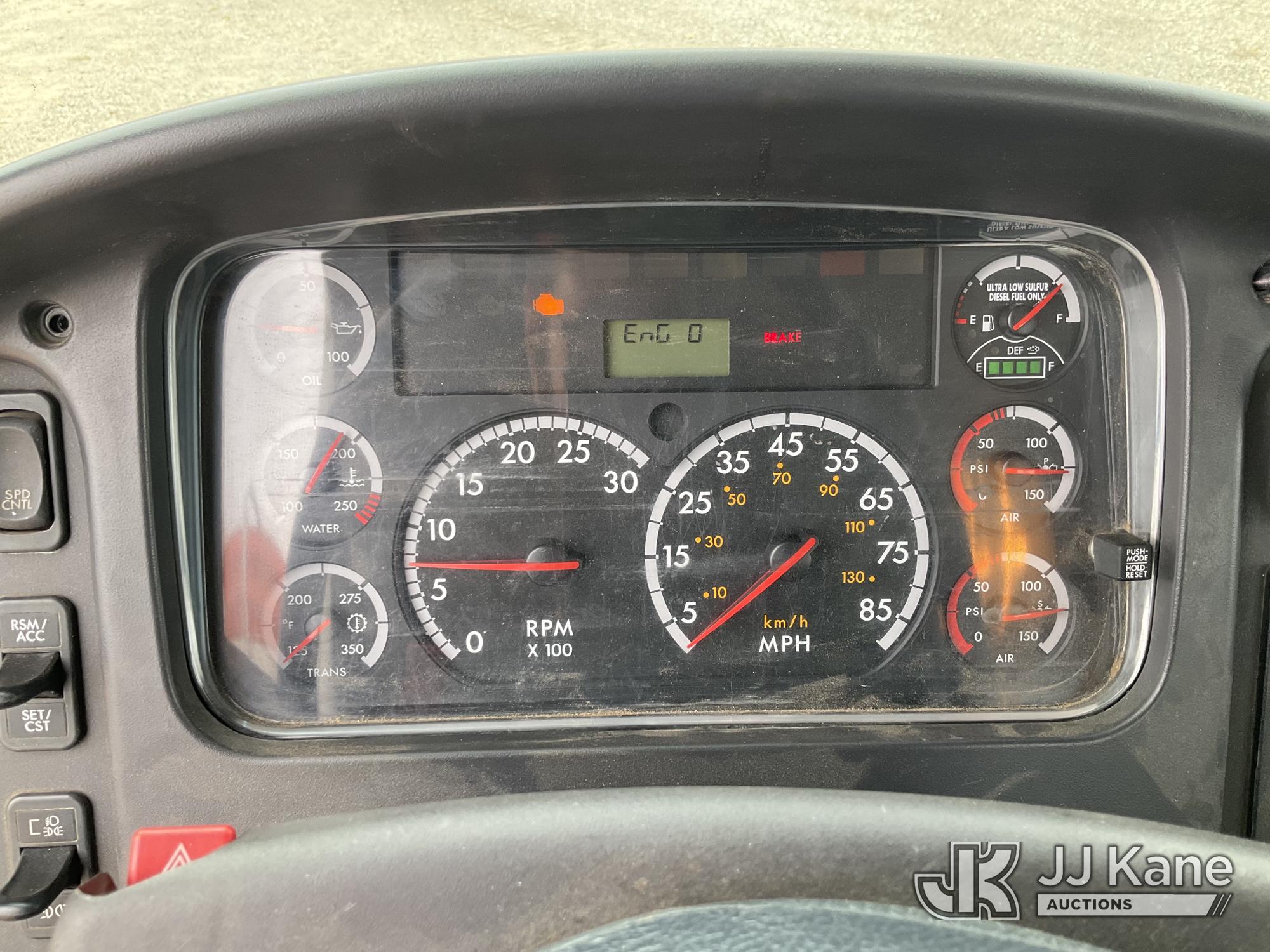 2014 Freightliner M2 106