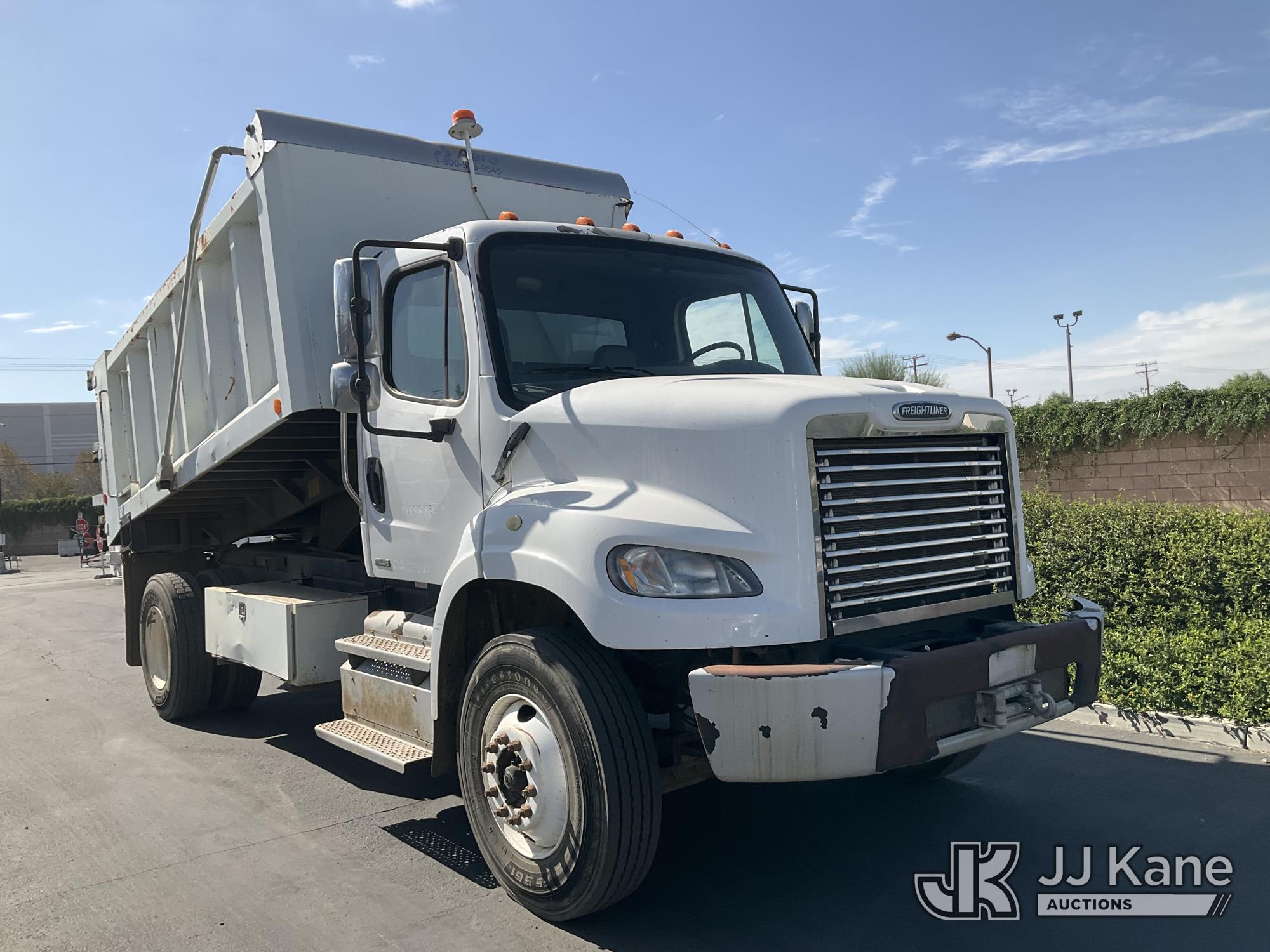 2012 Freightliner M2 106