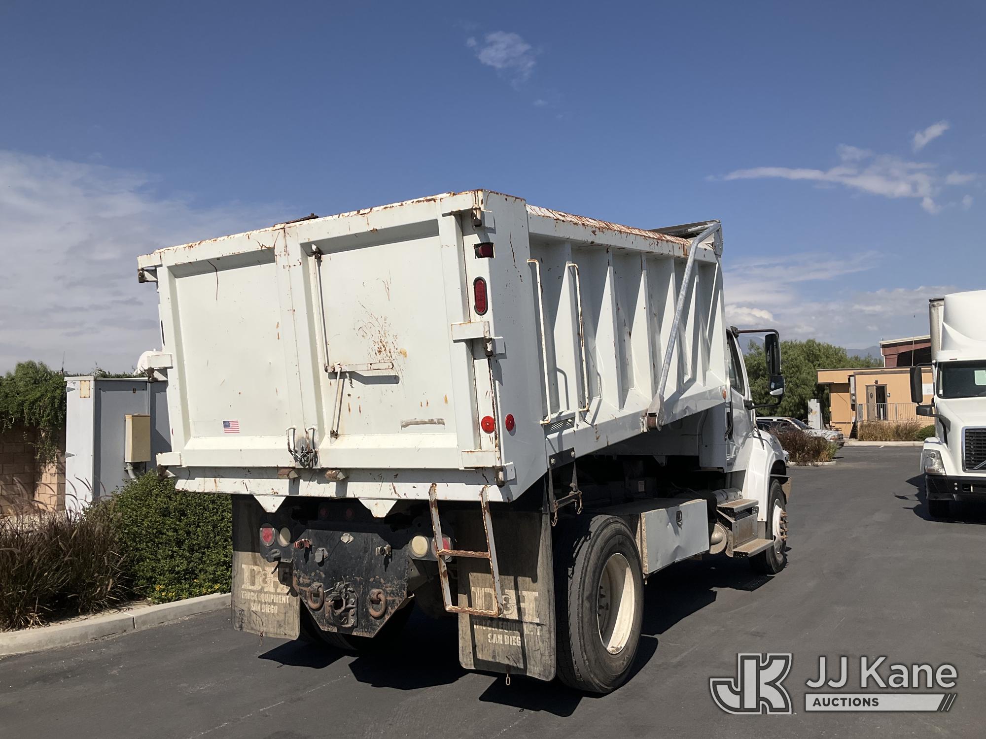 2012 Freightliner M2 106