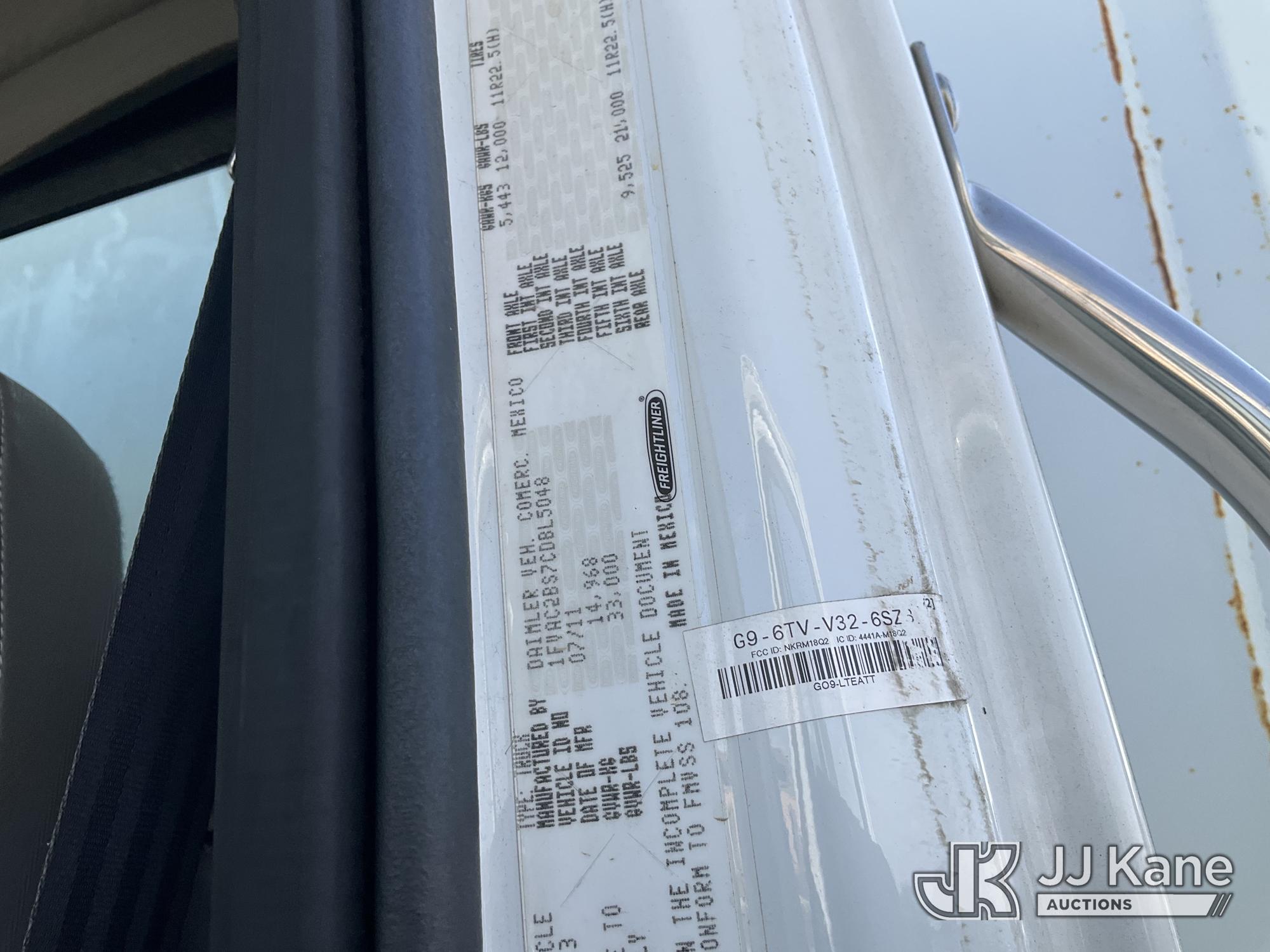 2012 Freightliner M2 106