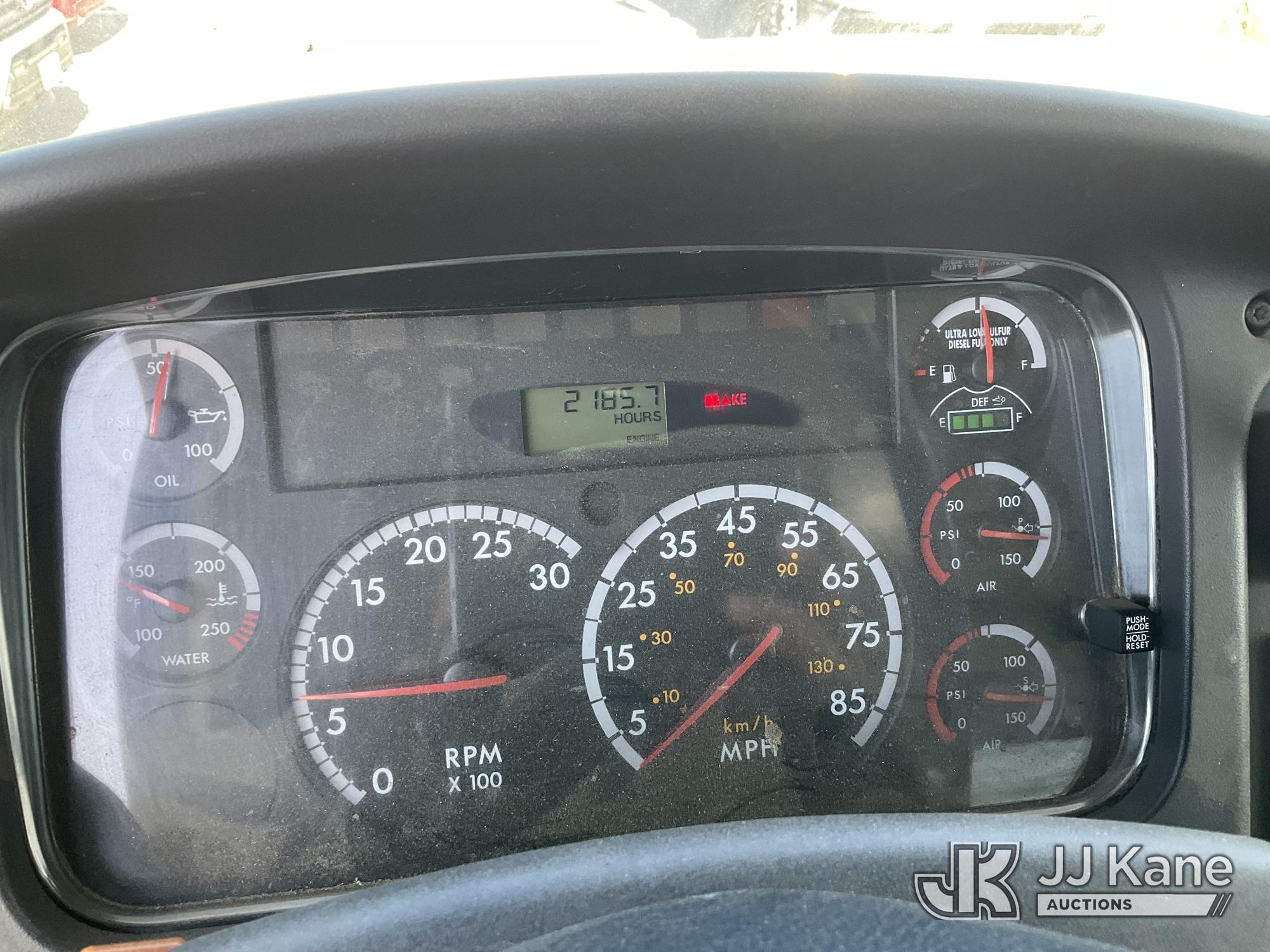 2012 Freightliner M2 106