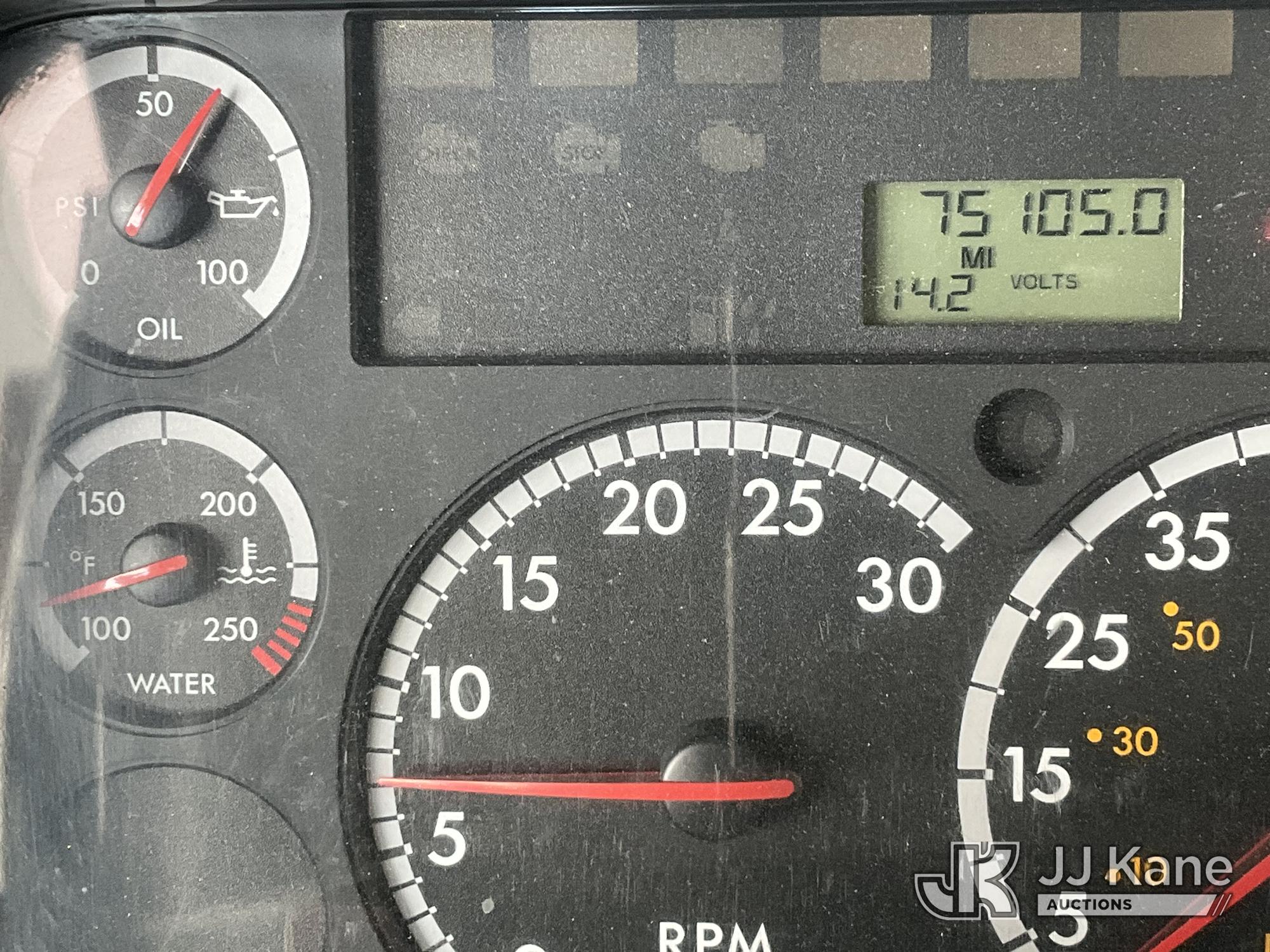 2012 Freightliner M2 106