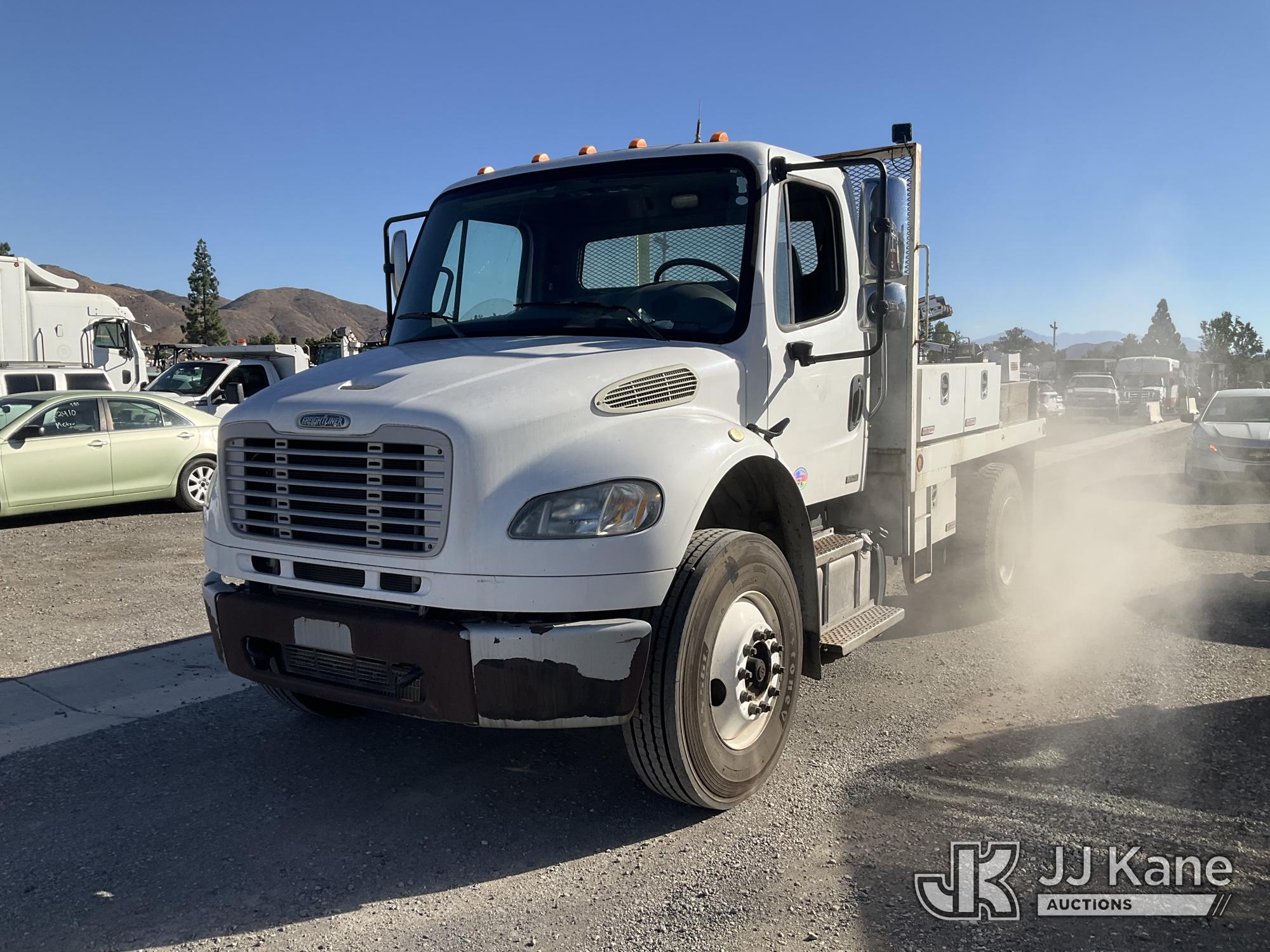 2012 Freightliner M2 106