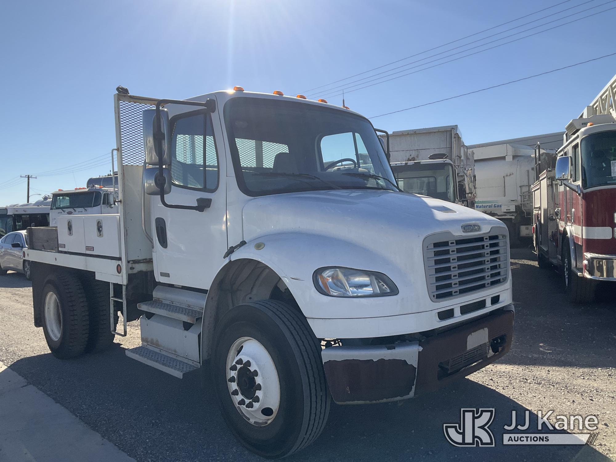 2012 Freightliner M2 106