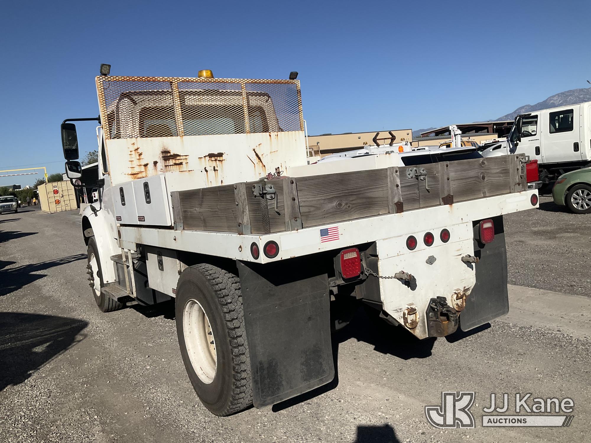 2012 Freightliner M2 106