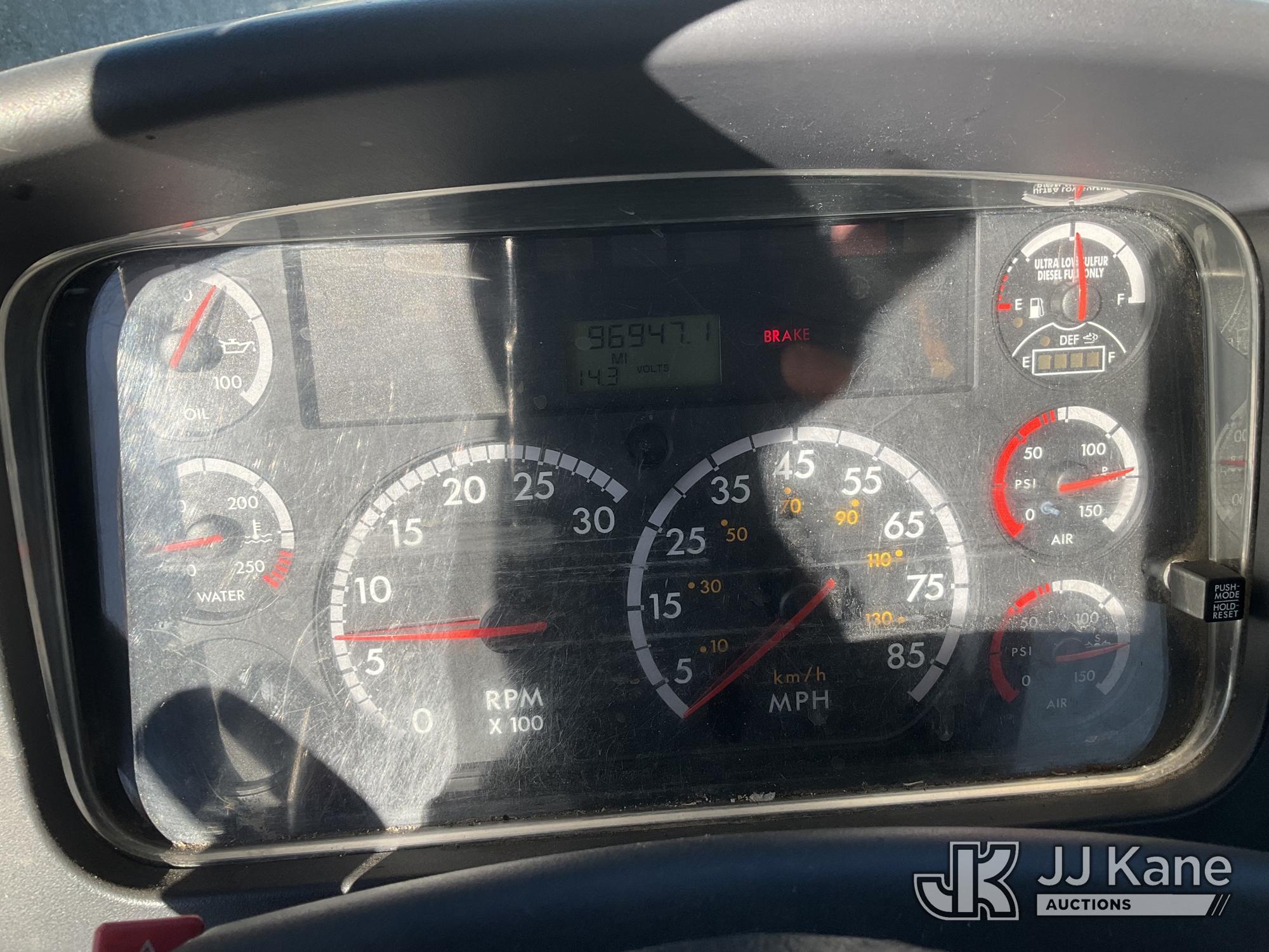 2012 Freightliner M2 106
