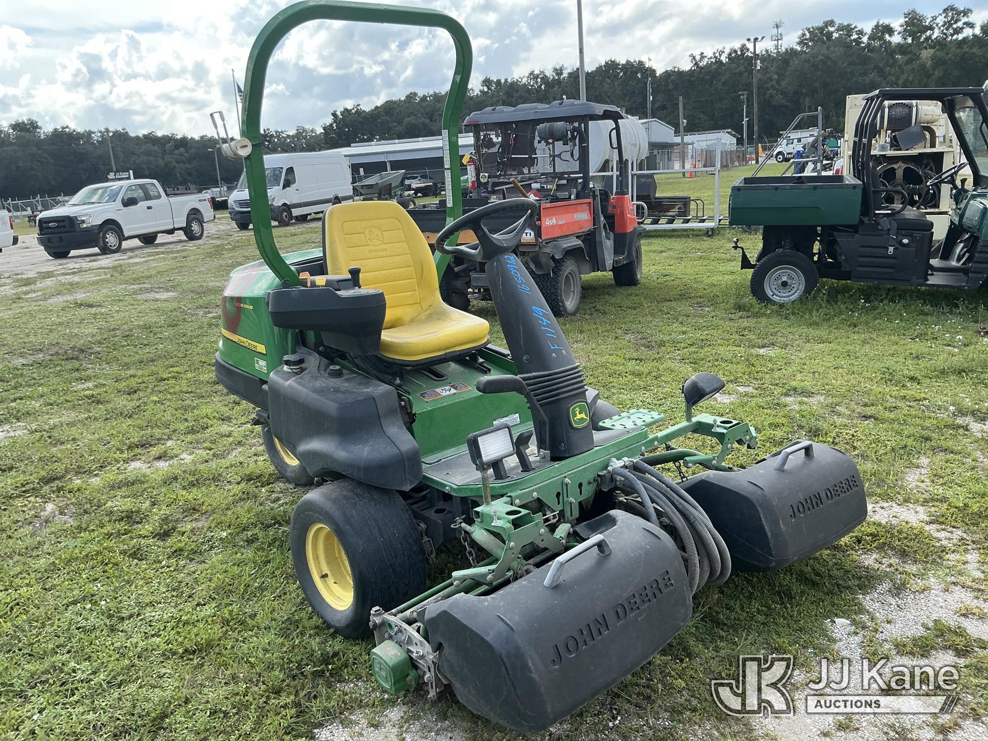 0 John Deere 2500B PRECISION CUT