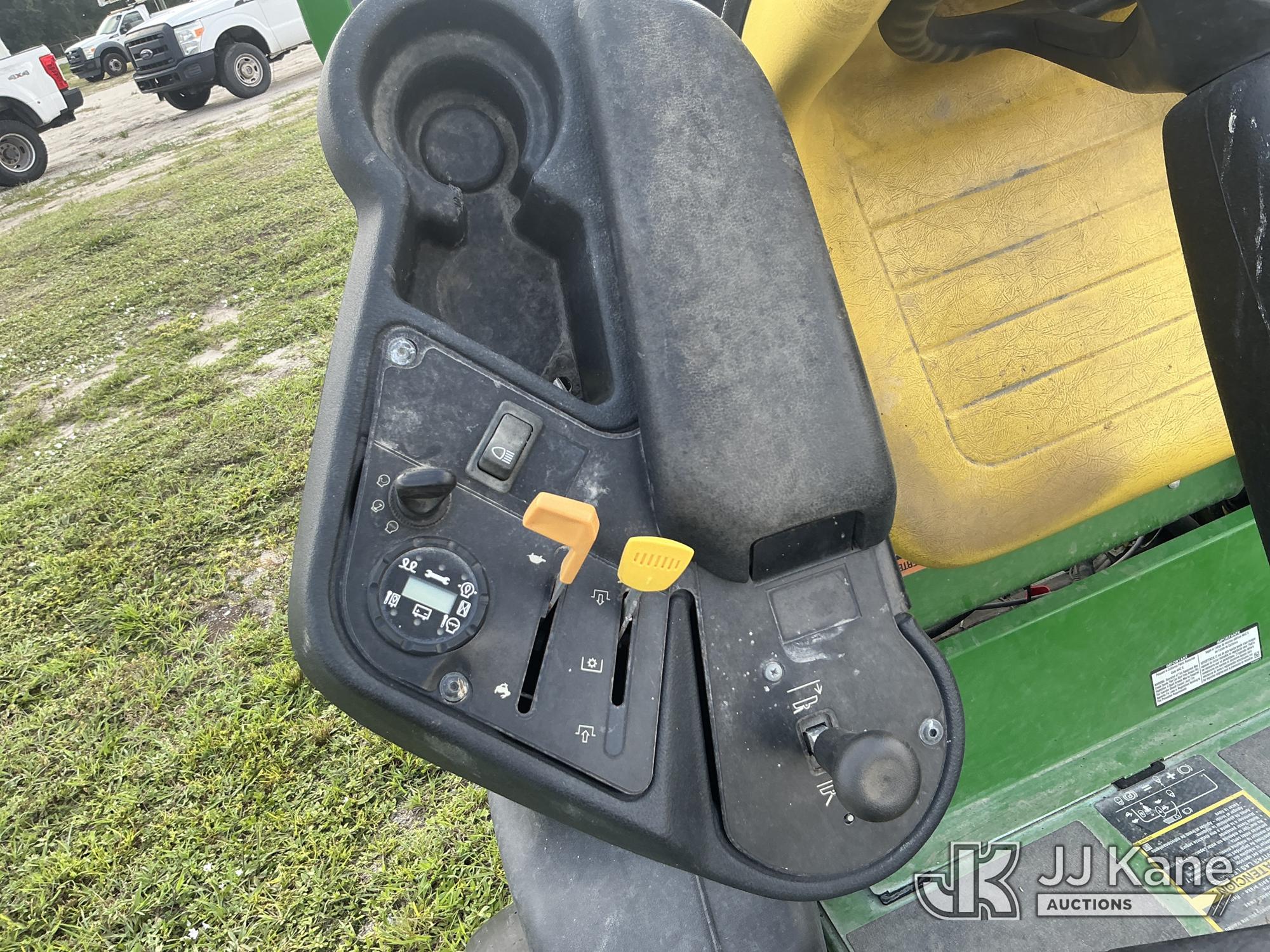0 John Deere 2500B PRECISION CUT