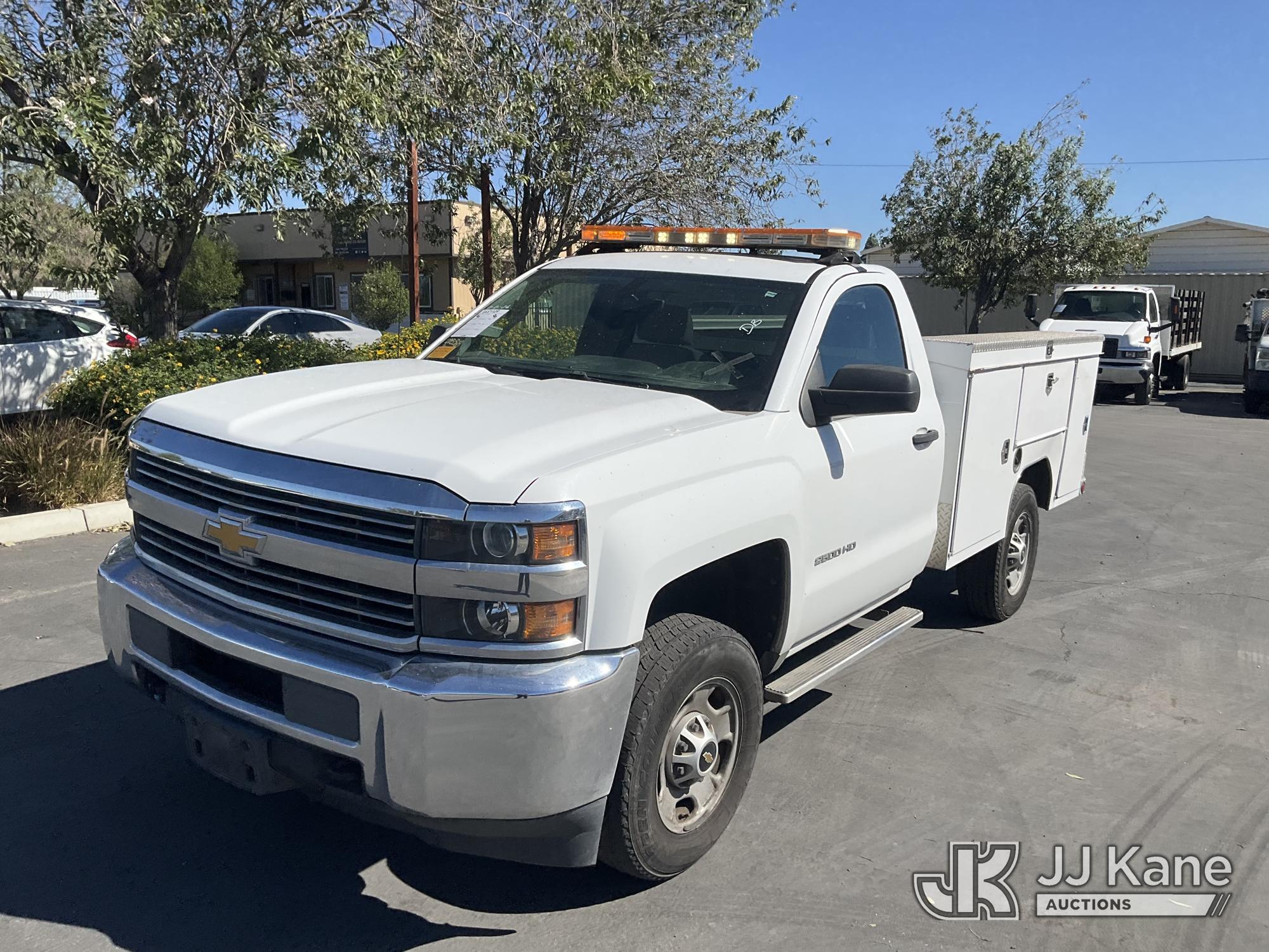 2017 Chevrolet Silverado Service Truck (1651109)
