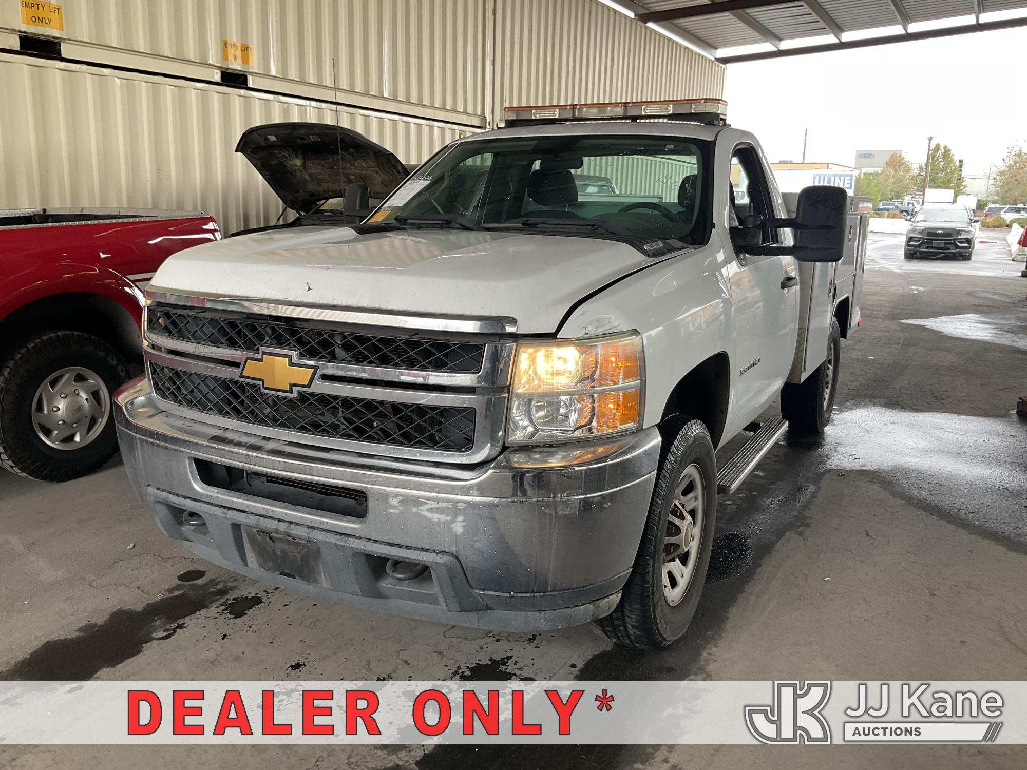 2013 Chevrolet Silverado 3500 Service Truck (1651110)