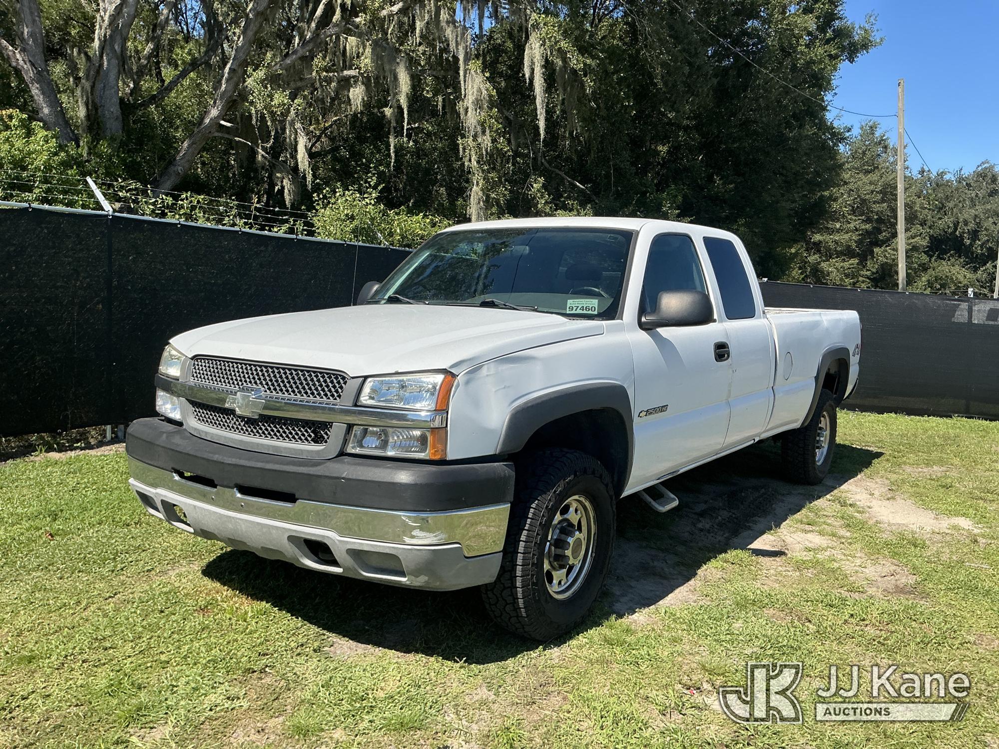 Photo of 2004 Chevrolet Silverado 2500HD 4x4