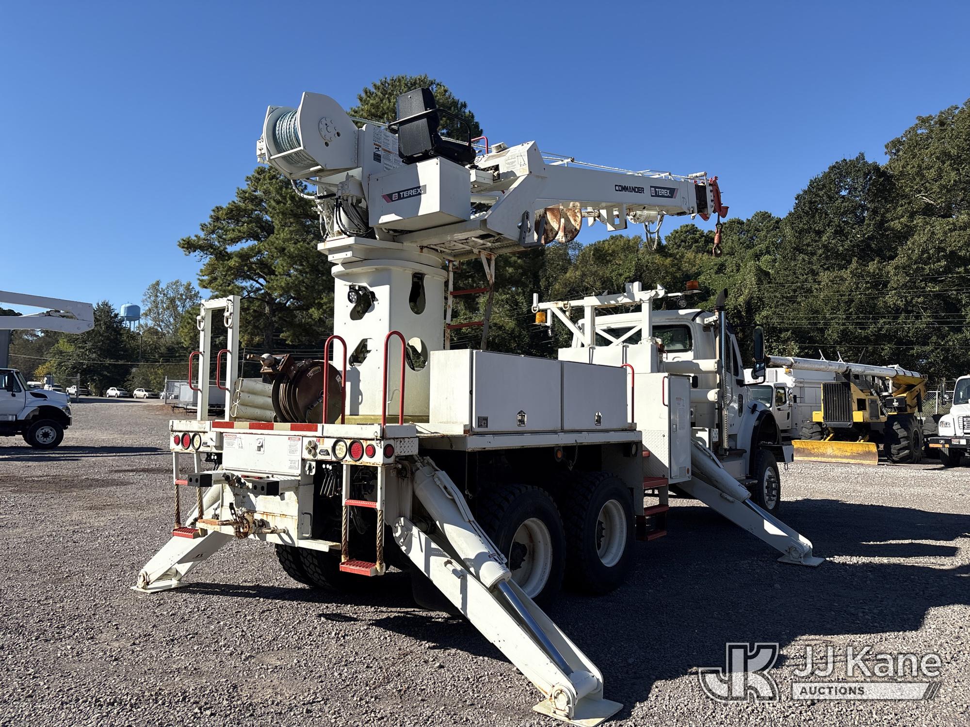 2013 Freightliner M2-106 6X6