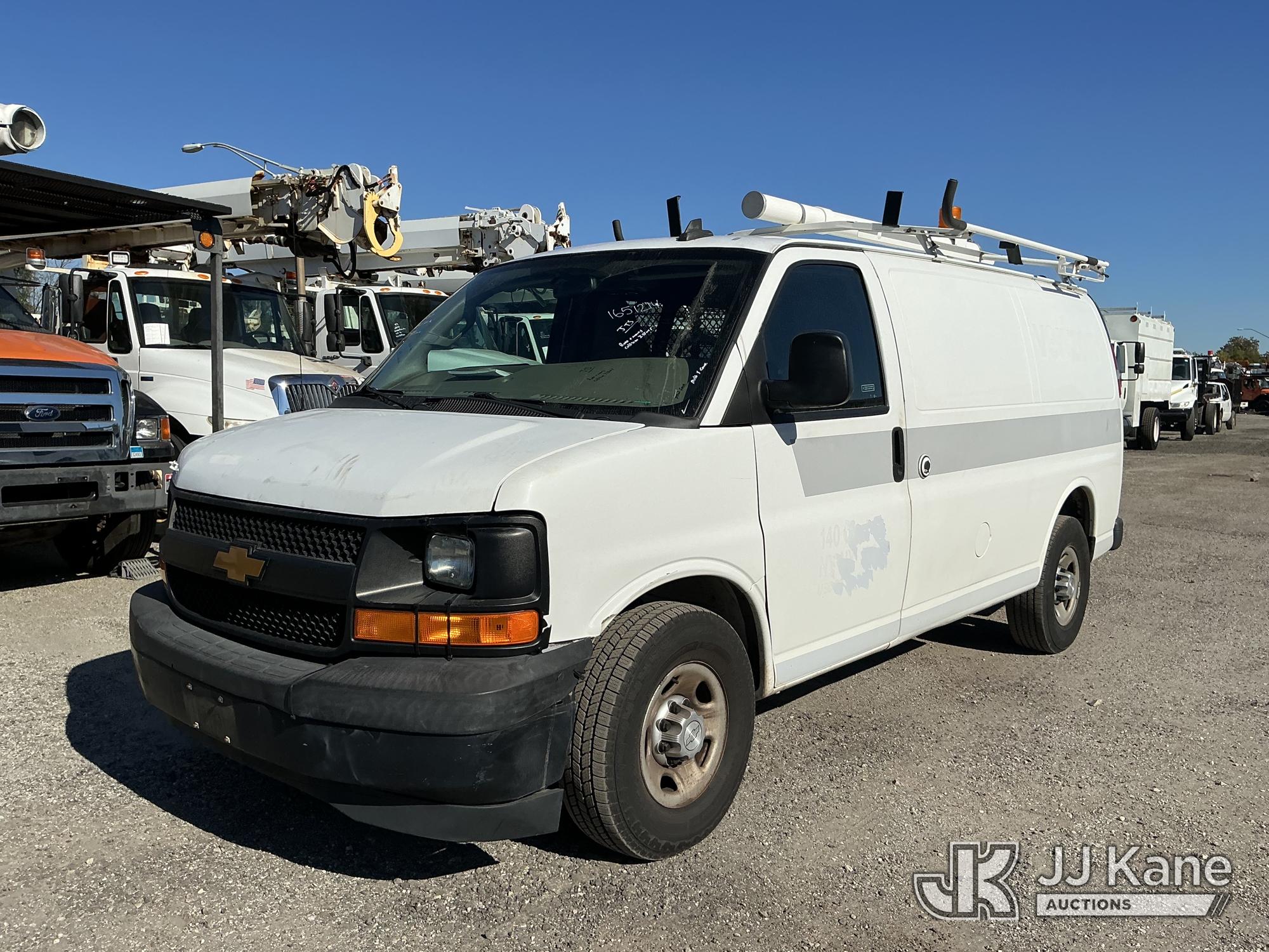 2017 Chevrolet Express Cargo Van (1651214)