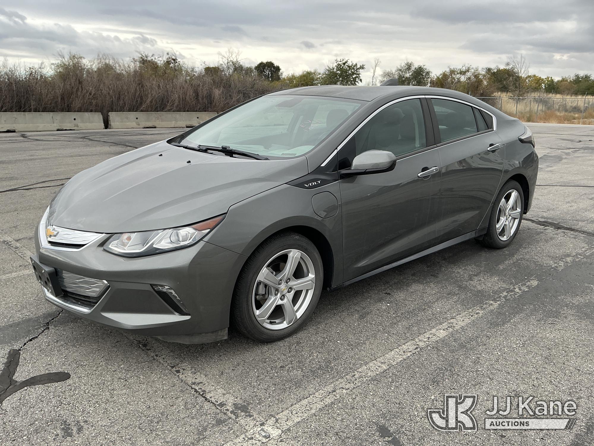 2017 Chevrolet Volt Hybrid 4-Door Sedan (1651227)