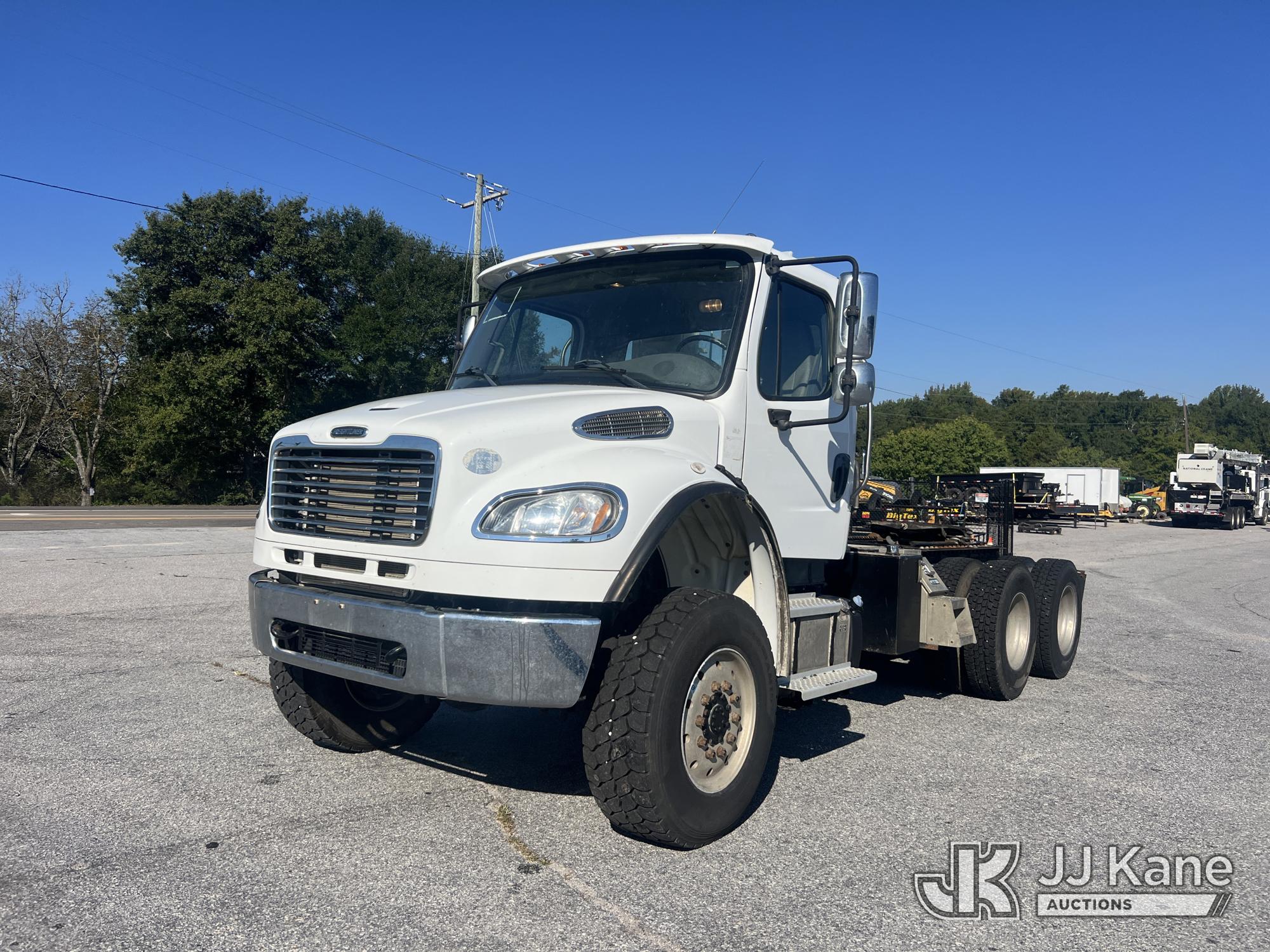Photo of 2020 Freightliner M2 106 6X6