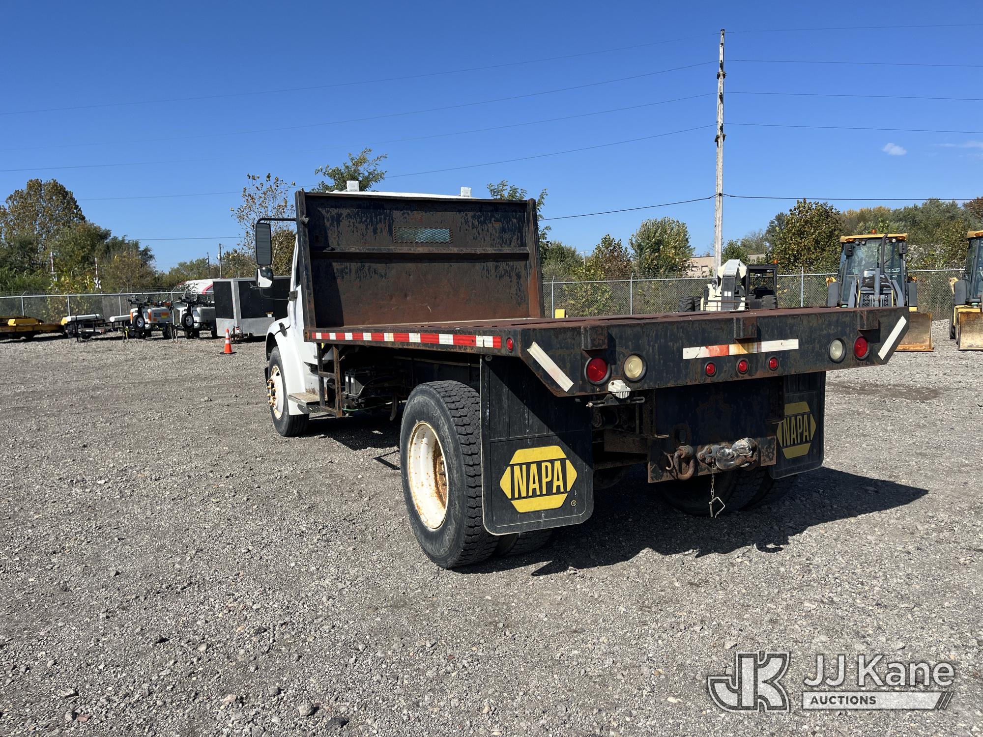 2003 Freightliner M2 106
