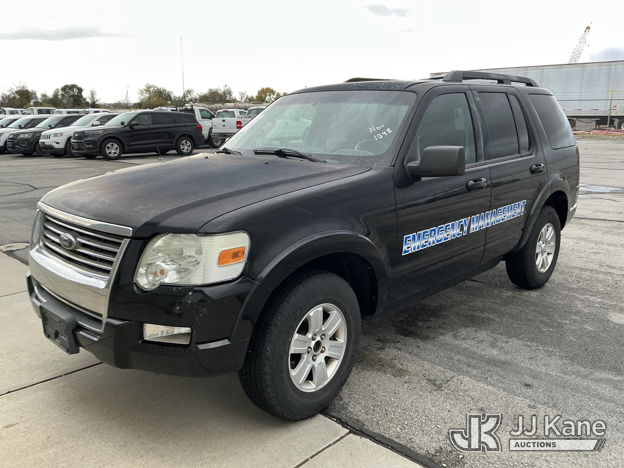 2010 Ford Explorer 4x4 4-Door Sport Utility Vehicle (1651368)