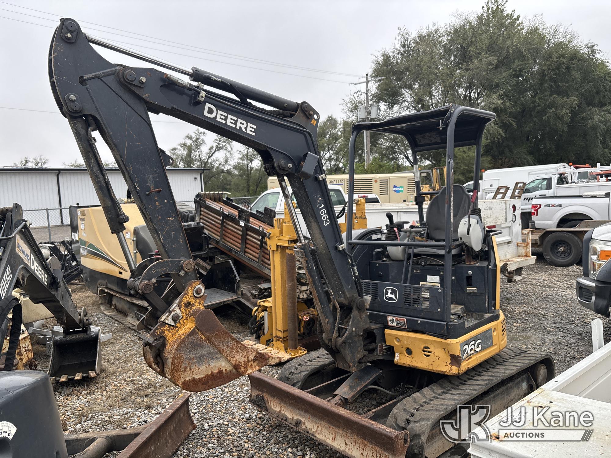 Photo of 2015 John Deere 26G