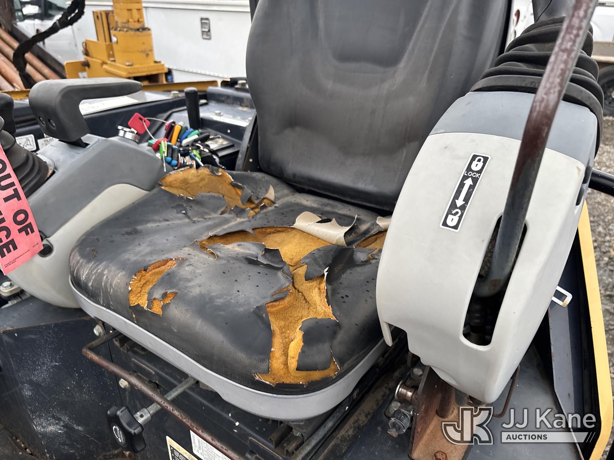 2015 John Deere 26G