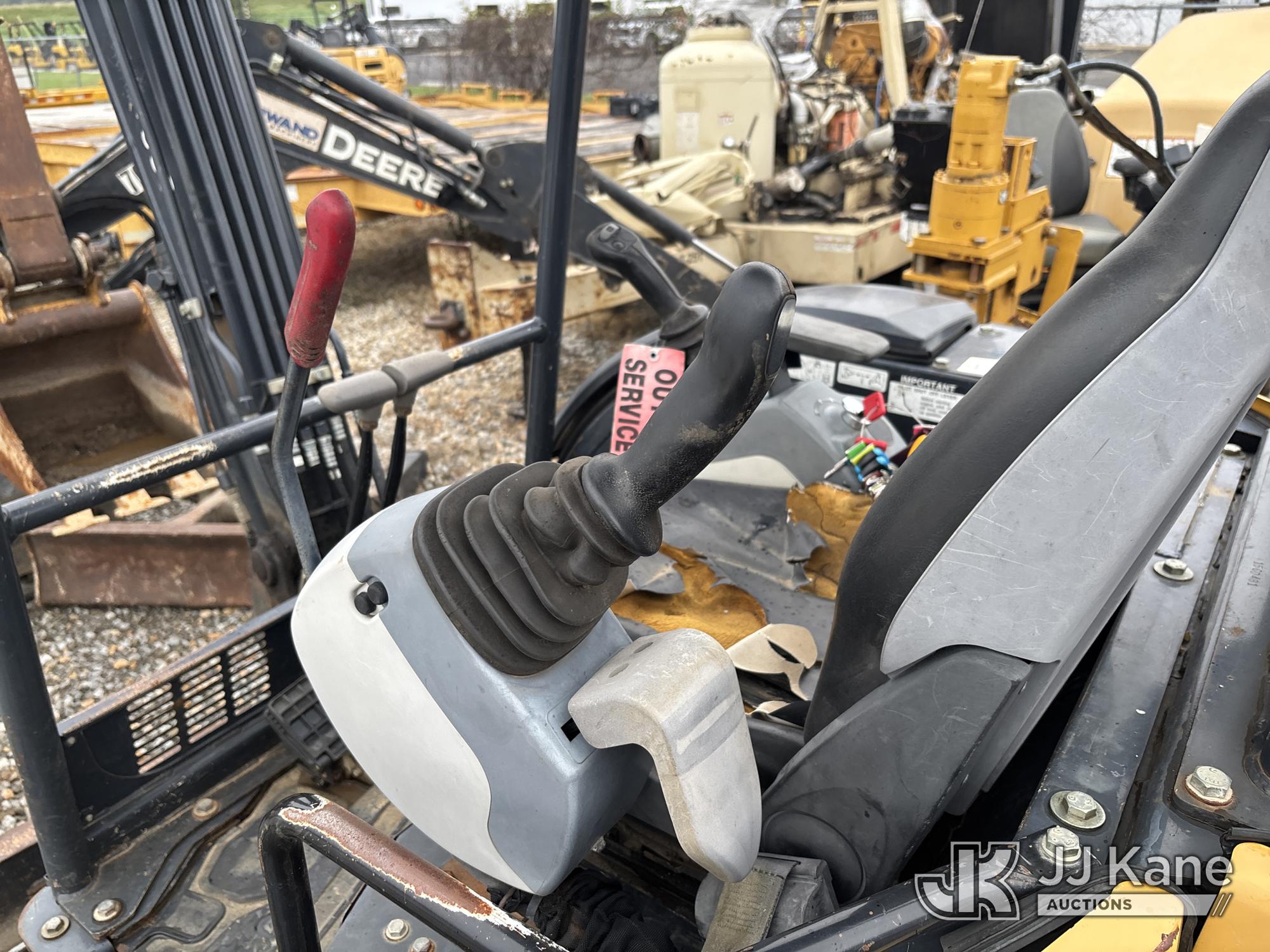 2015 John Deere 26G