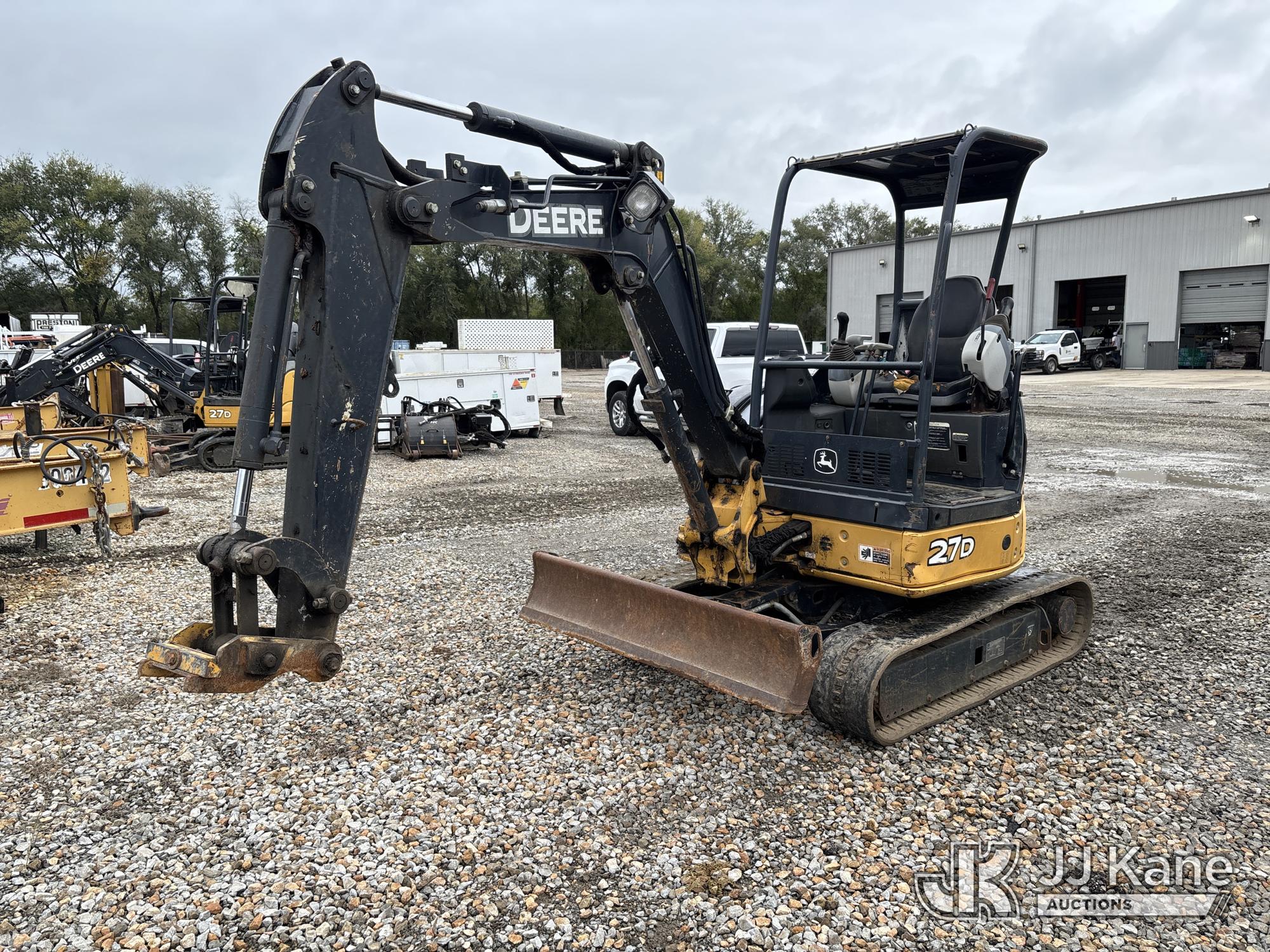 Photo of 2014 John Deere 27D