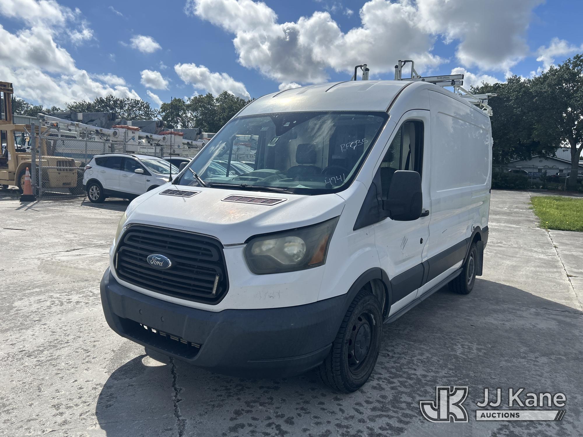 Photo of 2015 Ford Transit-250