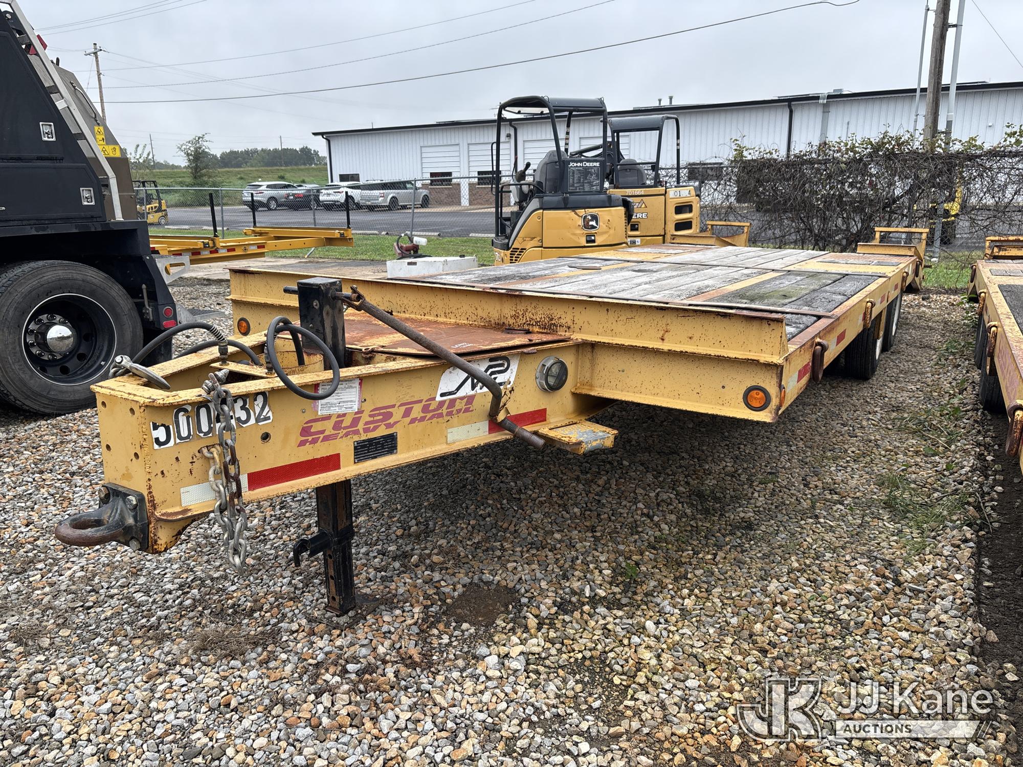 2014 Lucon, Inc. 10T202ALPHD T/A Tagalong Equipment Trailer (1651442)