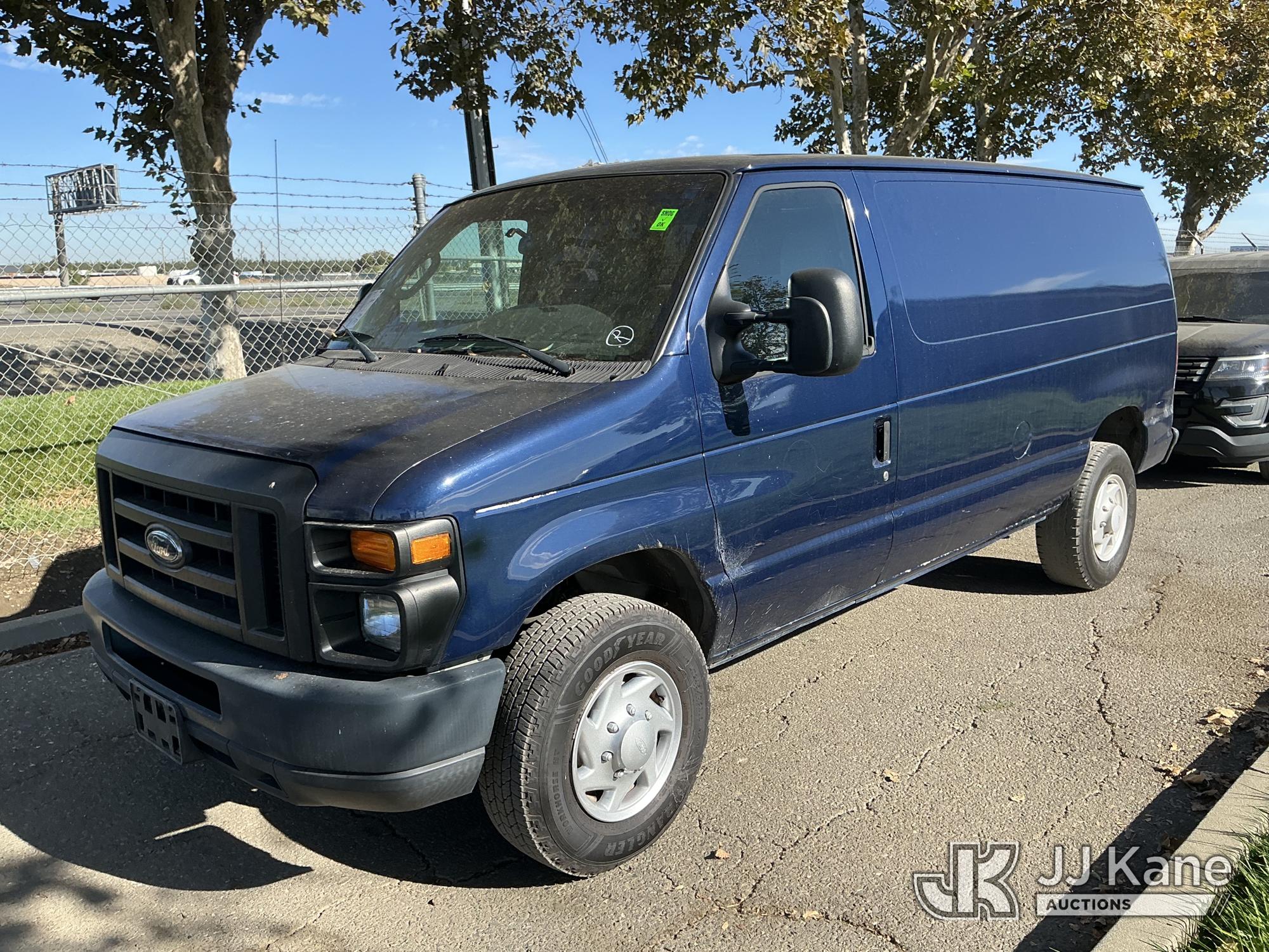 Photo of 2009 Ford Econoline E-350 SD