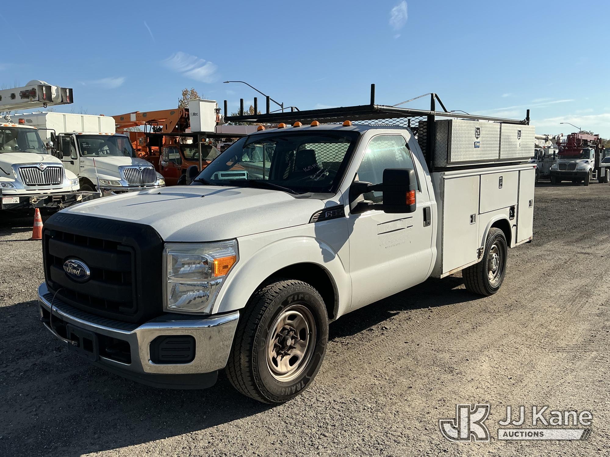 2011 Ford F350 Service Truck (1651527)